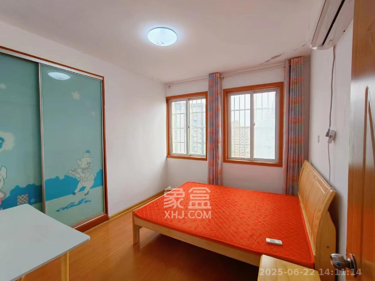 巧克力空间（建鸿达现代大厦）  3室1厅1卫   2100.00元/月室内图
