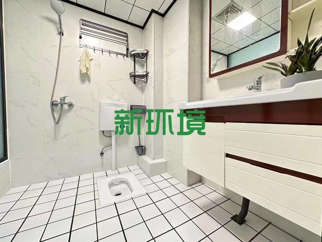 南门口安置小区一期 3室2厅2卫 2333.0元/月 南门口安置小区一期 3室2厅2卫 2333.0元/月室内图