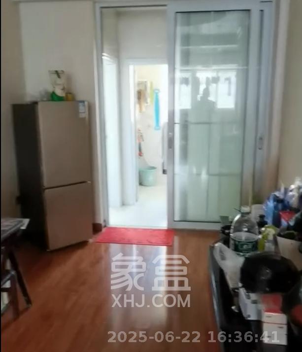 高桥新二号小区 2室2厅1卫 1600.0元/月 高桥新二号小区 2室2厅1卫 1600.0元/月室内图