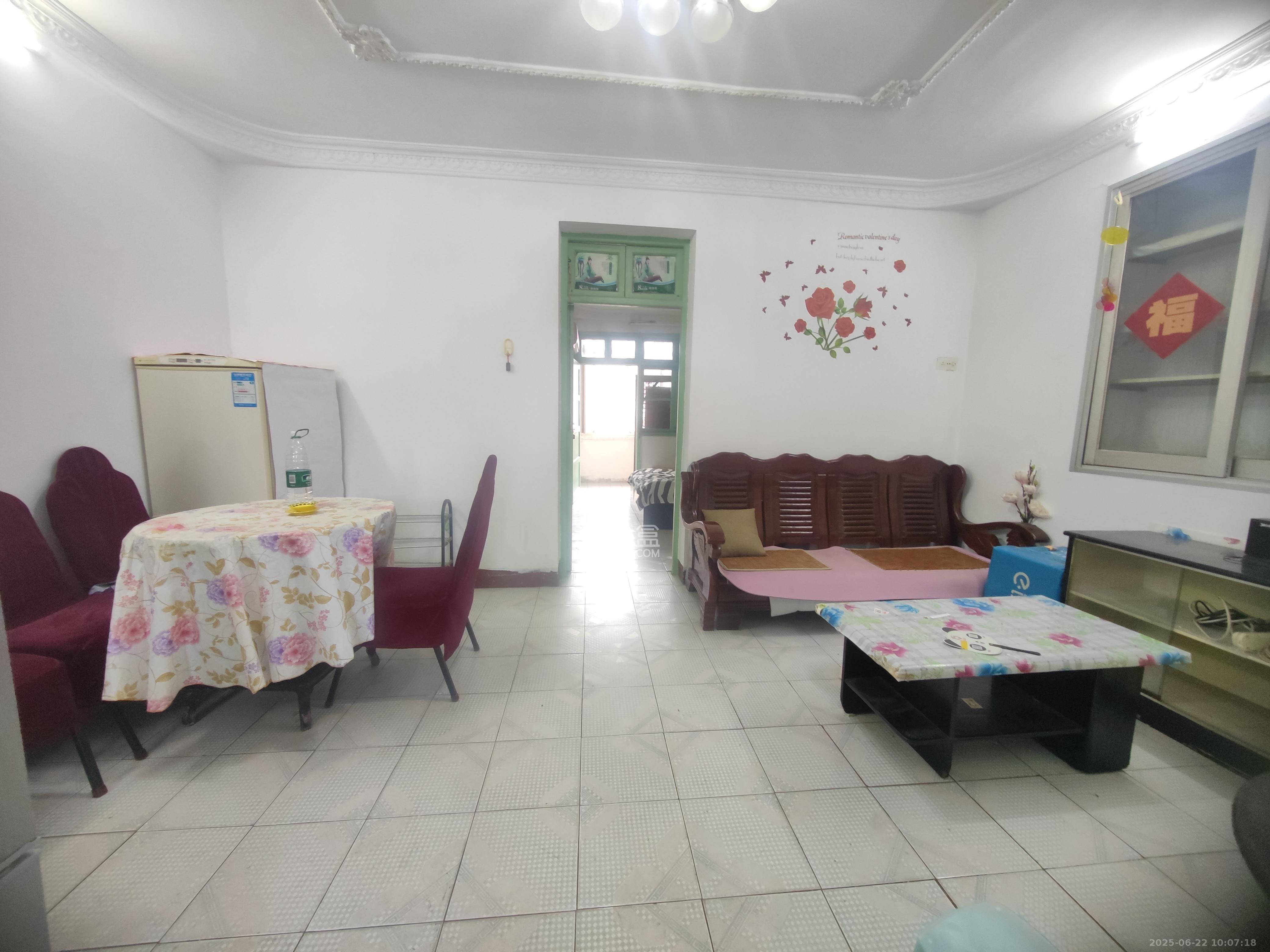 上人民医院宿舍/省人民医院宿舍(产权下麻园湾77号) 2室1厅1卫 1300.0元/月 上人民医院宿舍/省人民医院宿舍(产权下麻园湾77号) 2室1厅1卫 1300.0元/月室内图