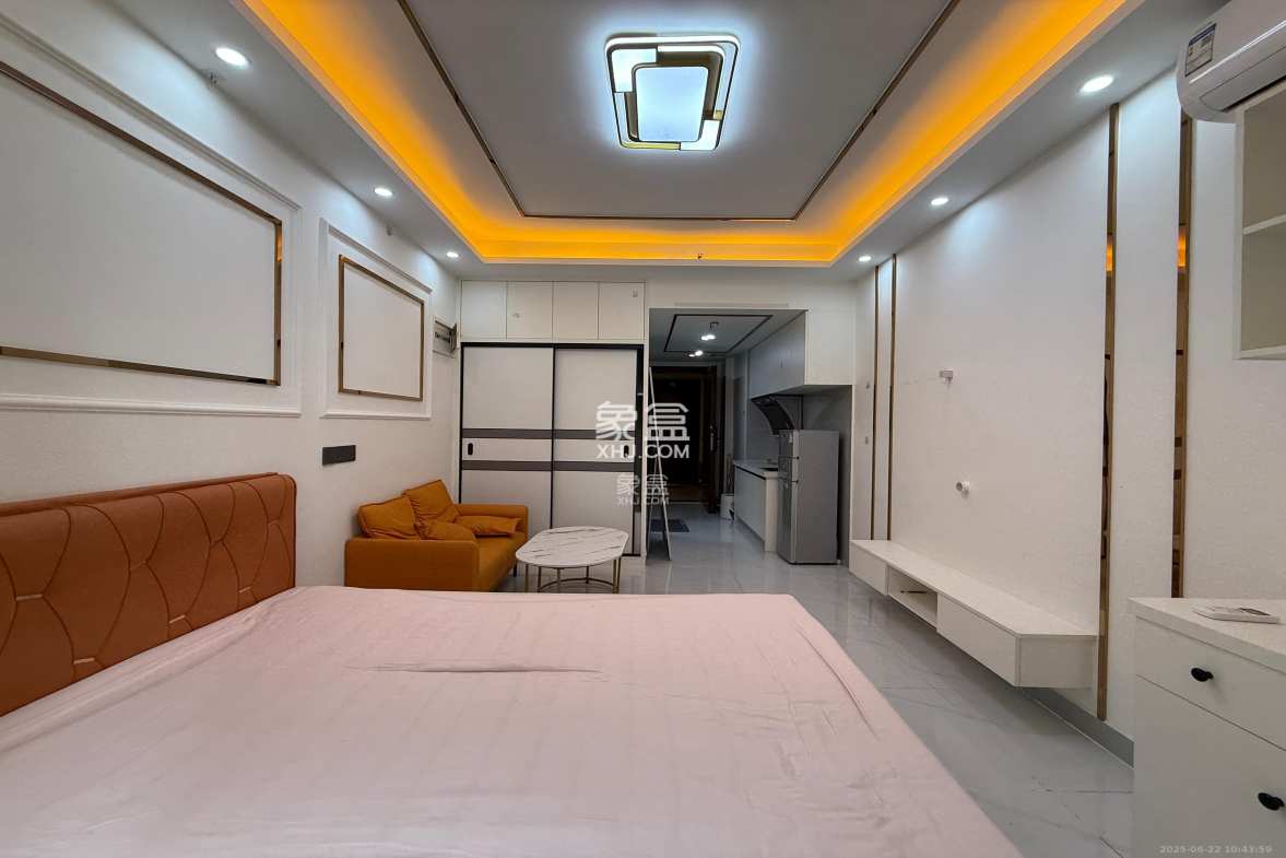 碧桂园城市之光  1室1厅1卫    1600.0元/月 碧桂园城市之光  1室1厅1卫    1600.0元/月室内图