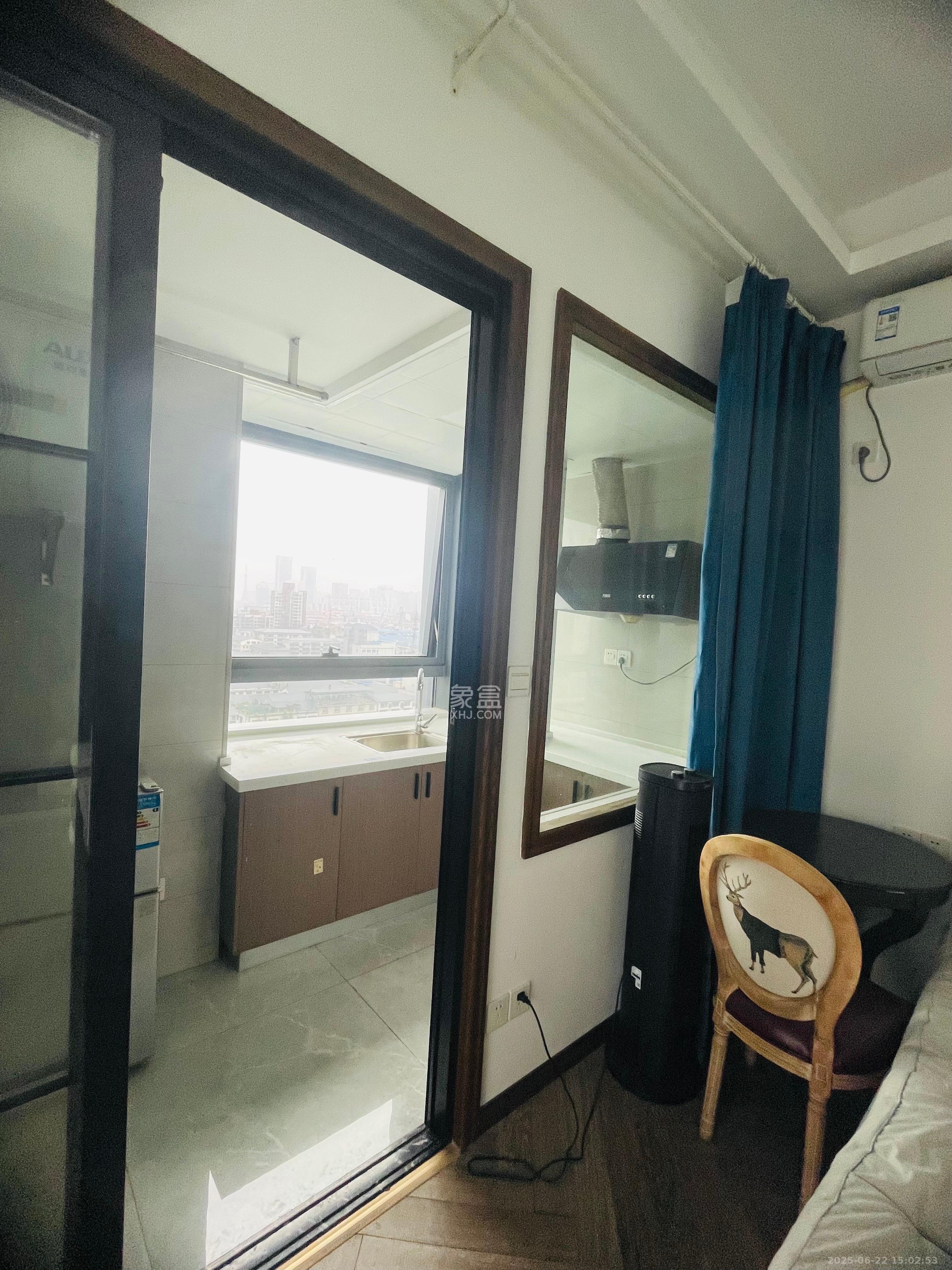 中茂城  1室1厅1卫    1500.0元/月室内图