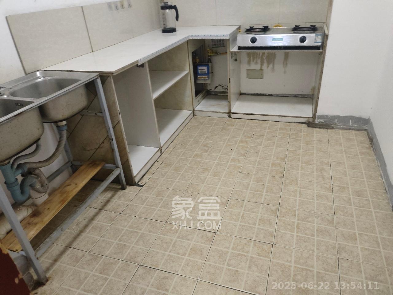 凯通国际城（凯通朝庭）  2室2厅1卫   2100.00元/月室内图