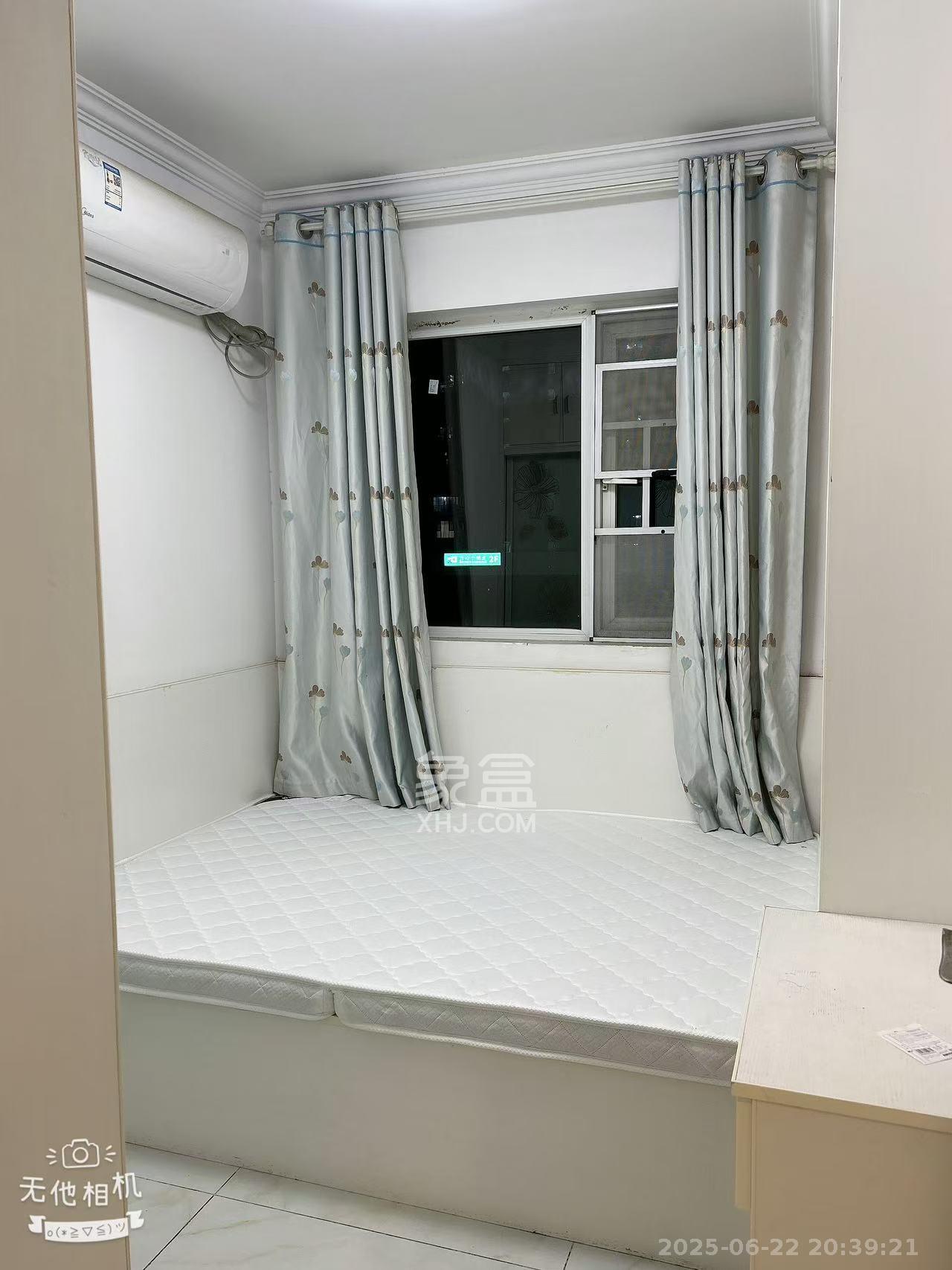 MOMA当代广场  3室2厅1卫   1800.00元/月室内图