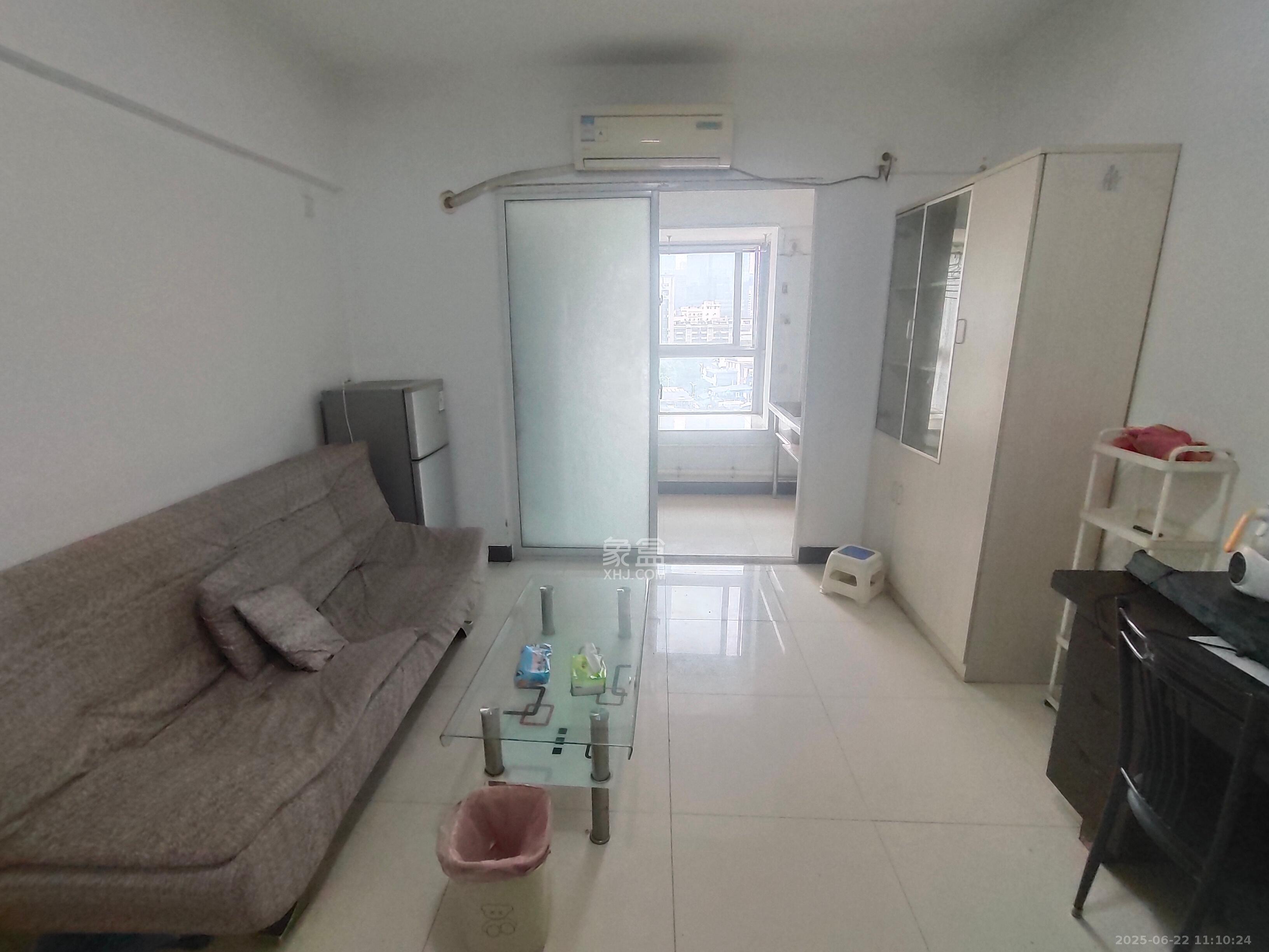 西罗亚大厦 1室1厅1卫 1800.0元/月 西罗亚大厦 1室1厅1卫 1800.0元/月室内图