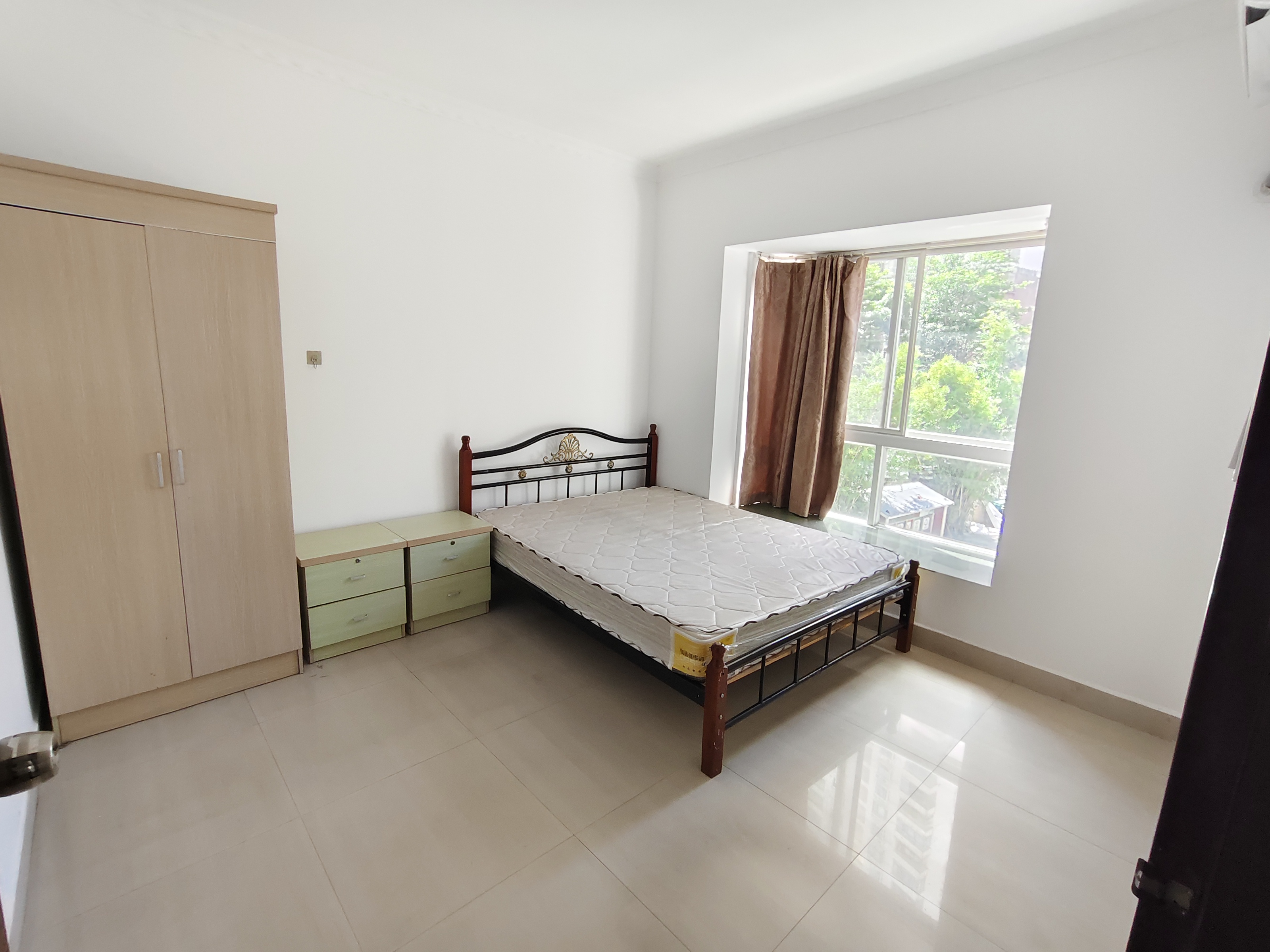 嘉华城市花园 4室2厅2卫 3500.0元/月 嘉华城市花园 4室2厅2卫 3500.0元/月室内图