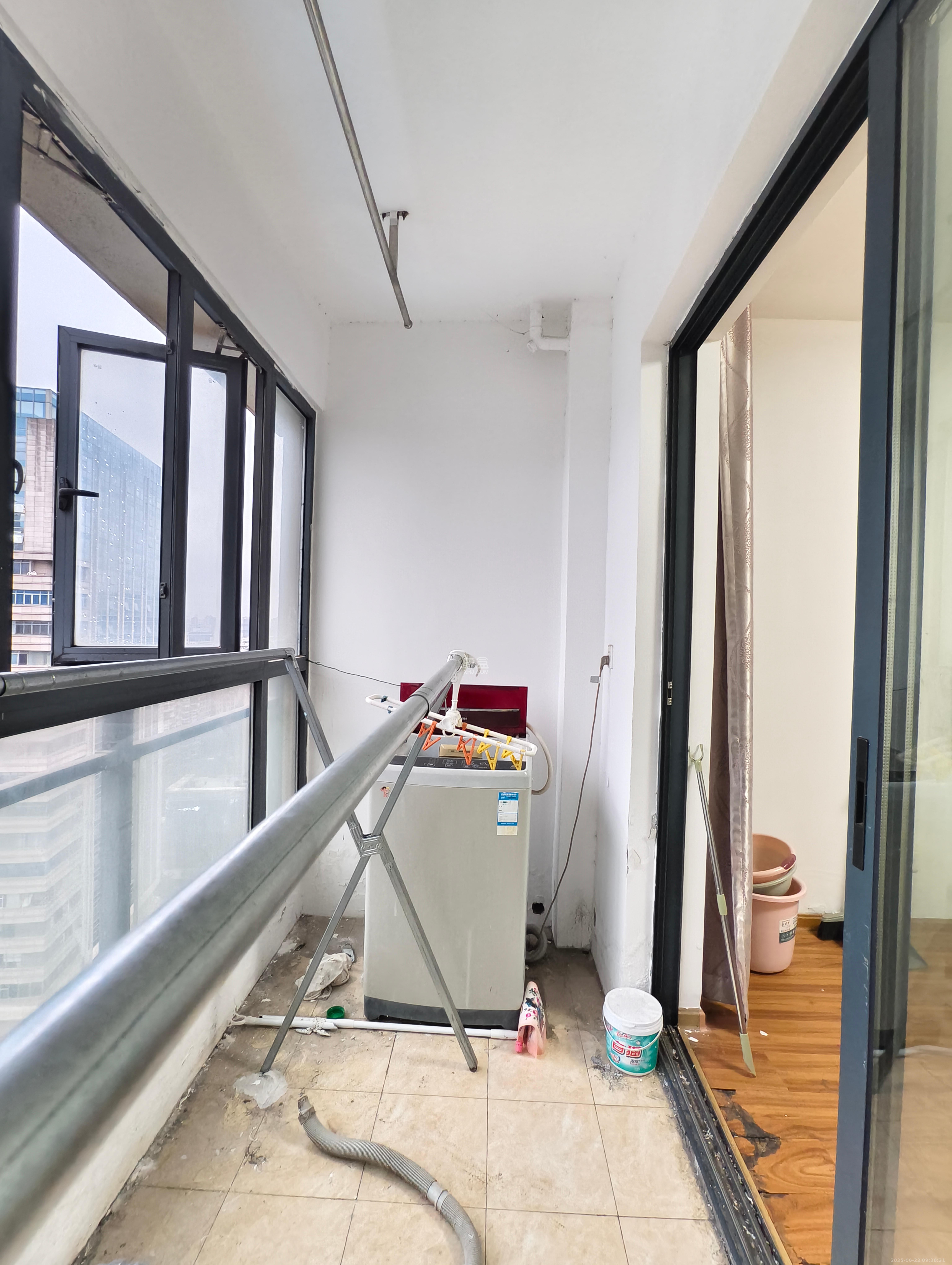 奥克斯广场 3室2厅1卫 2600.0元/月 奥克斯广场 3室2厅1卫 2600.0元/月室内图