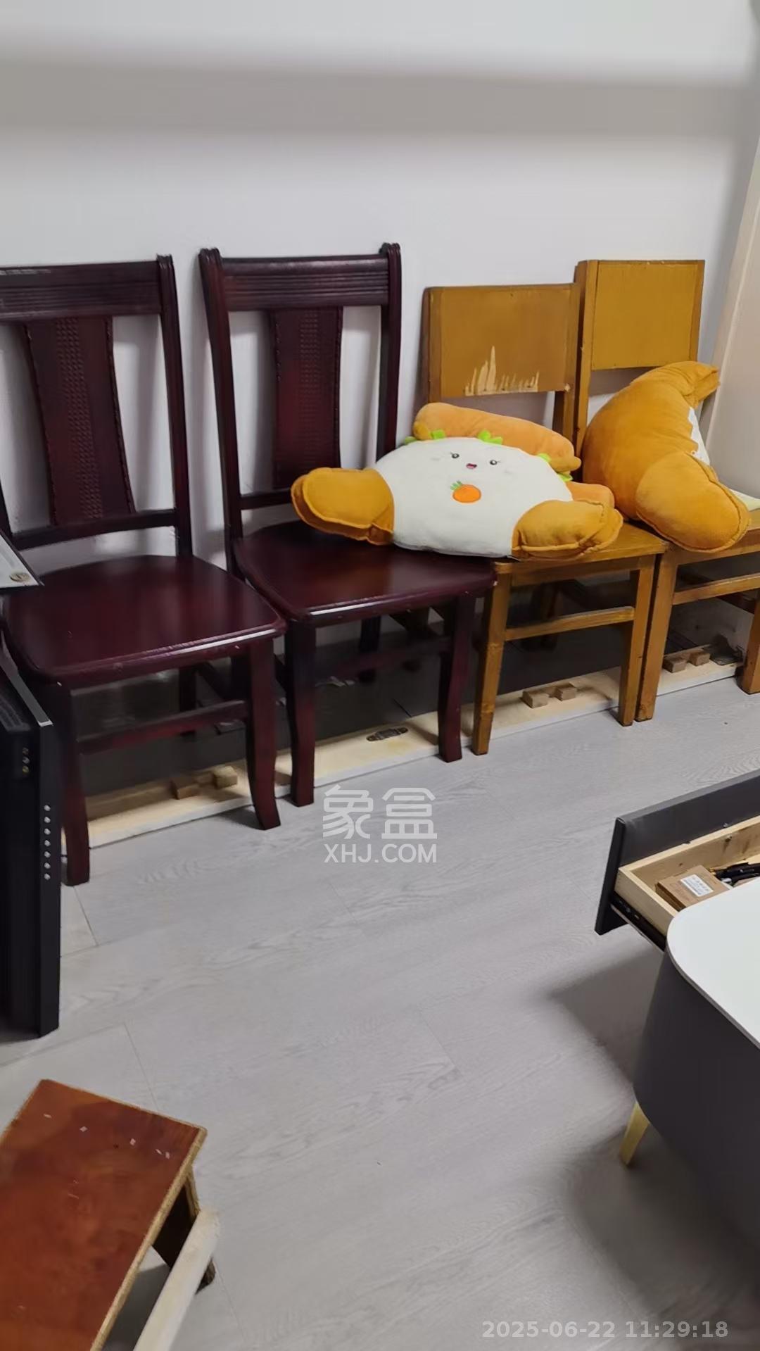 新桥小区  2室2厅1卫   900.00元/月