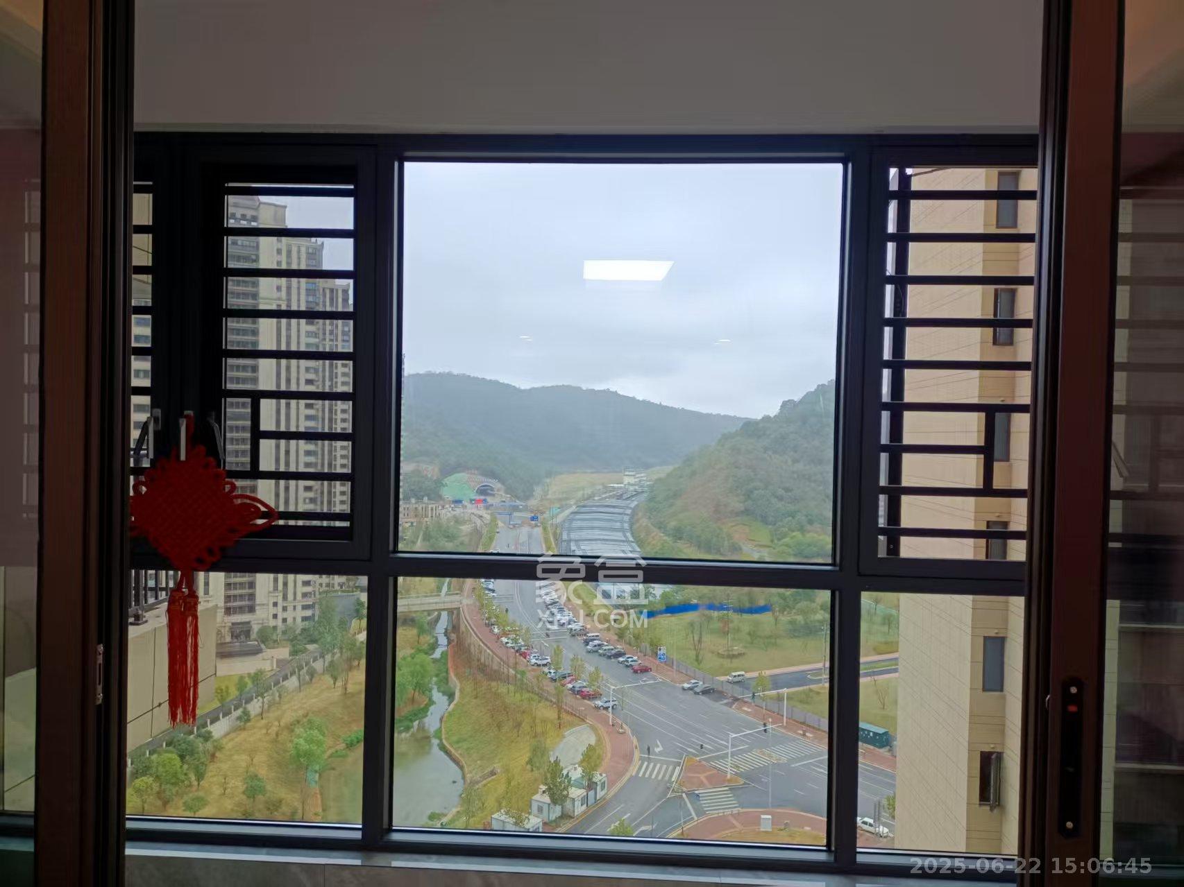梅溪湖玺悦（新城金茂梦想玺悦）  5室2厅2卫   3500.00元/月