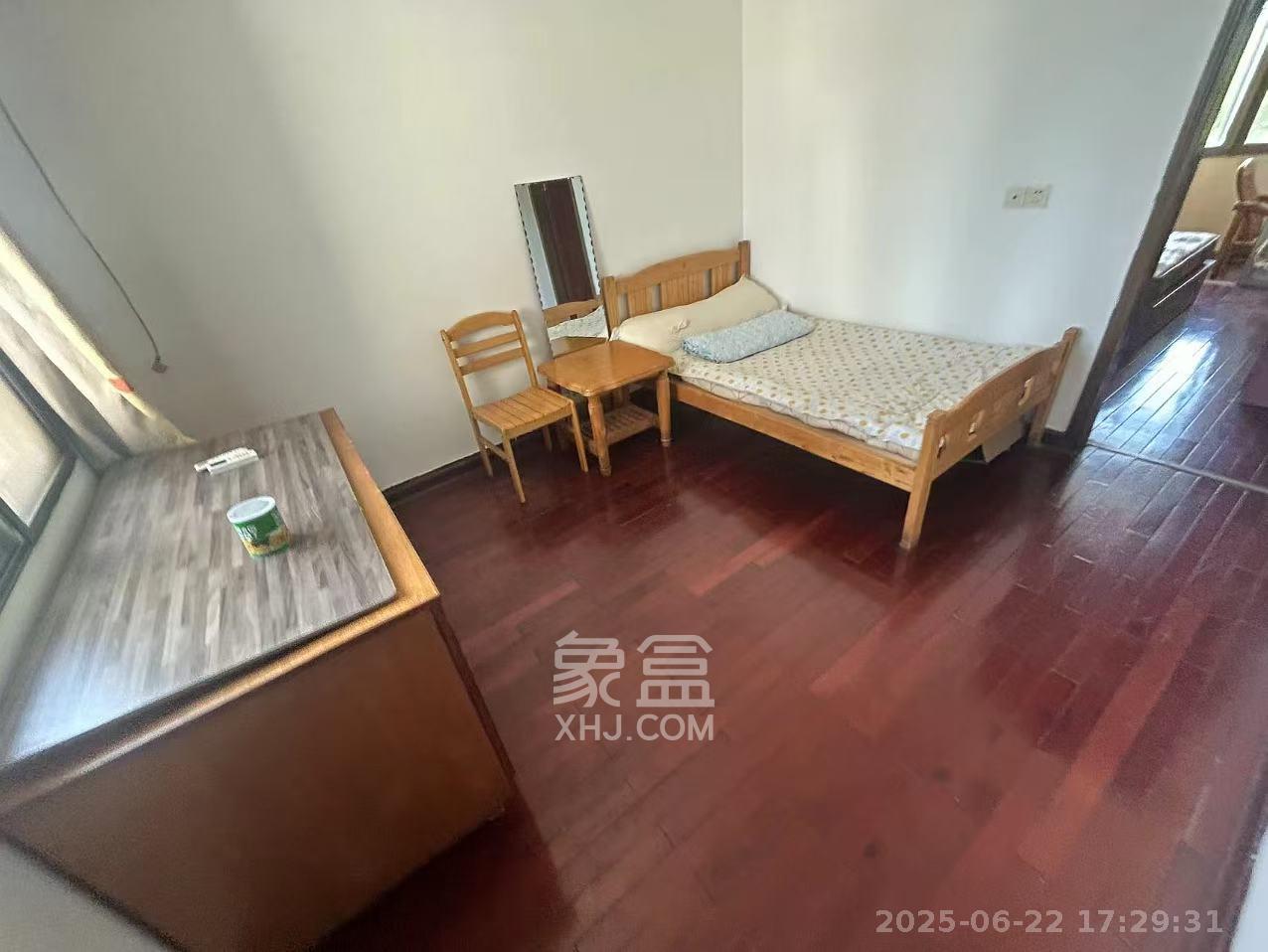 向韶村 2室1厅1卫 1600.0元/月 向韶村 2室1厅1卫 1600.0元/月室内图