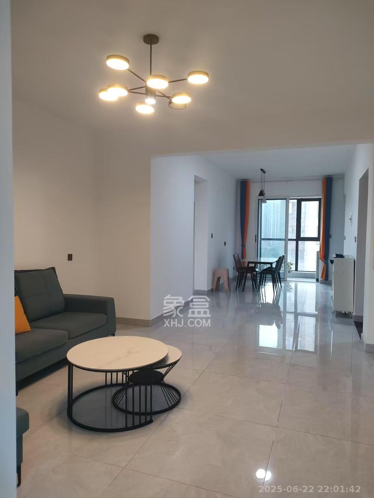 中天栖溪里  3室2厅2卫    3000.0元/月 中天栖溪里  3室2厅2卫    3000.0元/月室内图