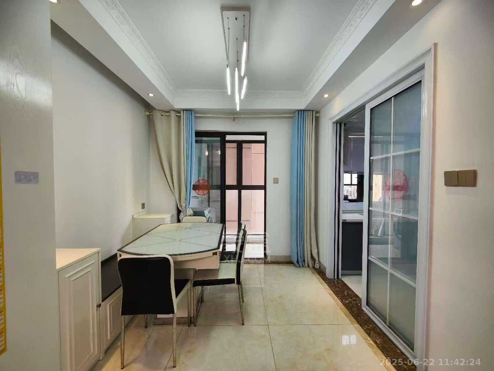 蓝溪谷 2室2厅1卫 1700.0元/月 蓝溪谷 2室2厅1卫 1700.0元/月室内图