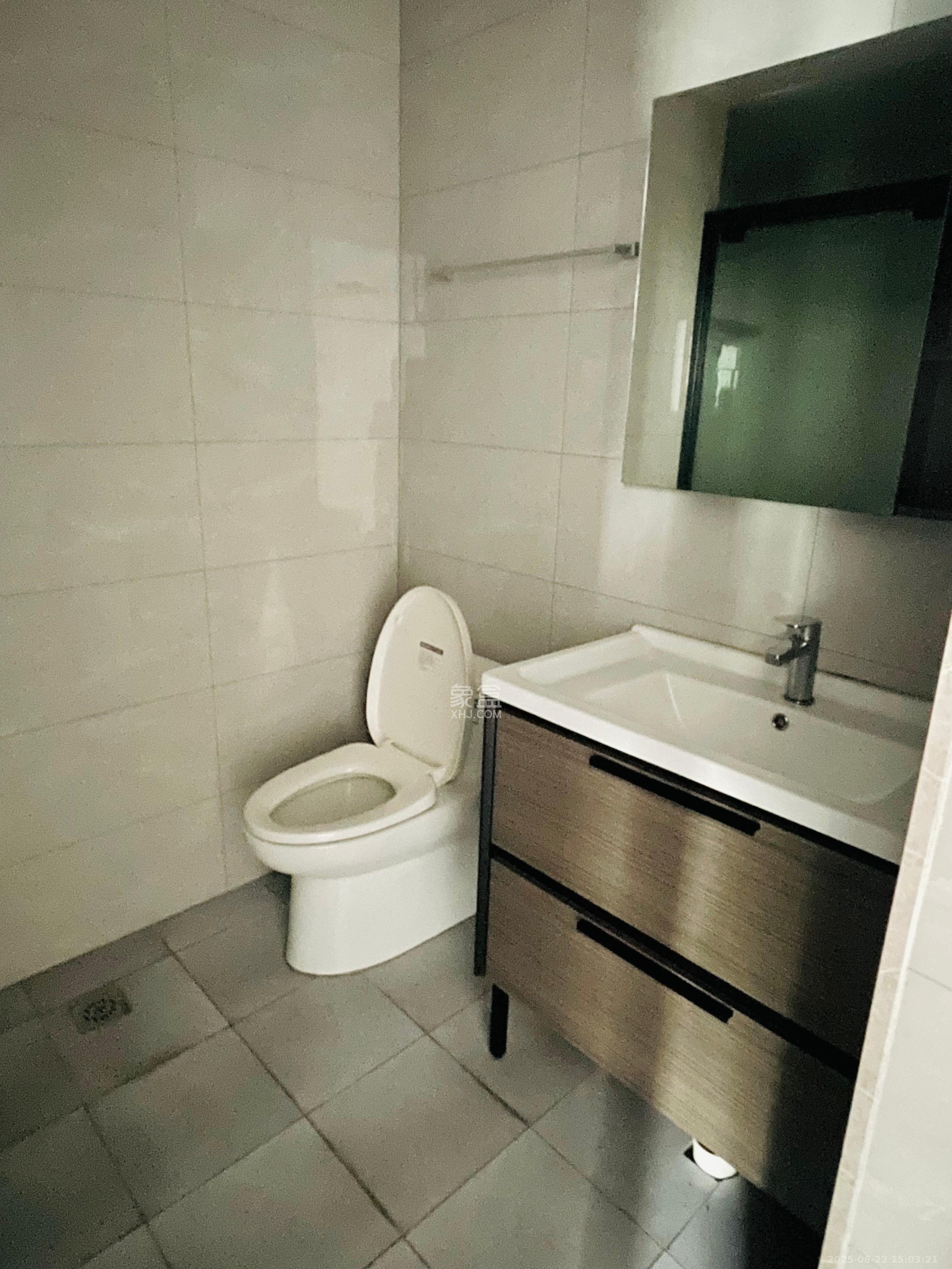 中茂城  1室1厅1卫    1500.0元/月室内图