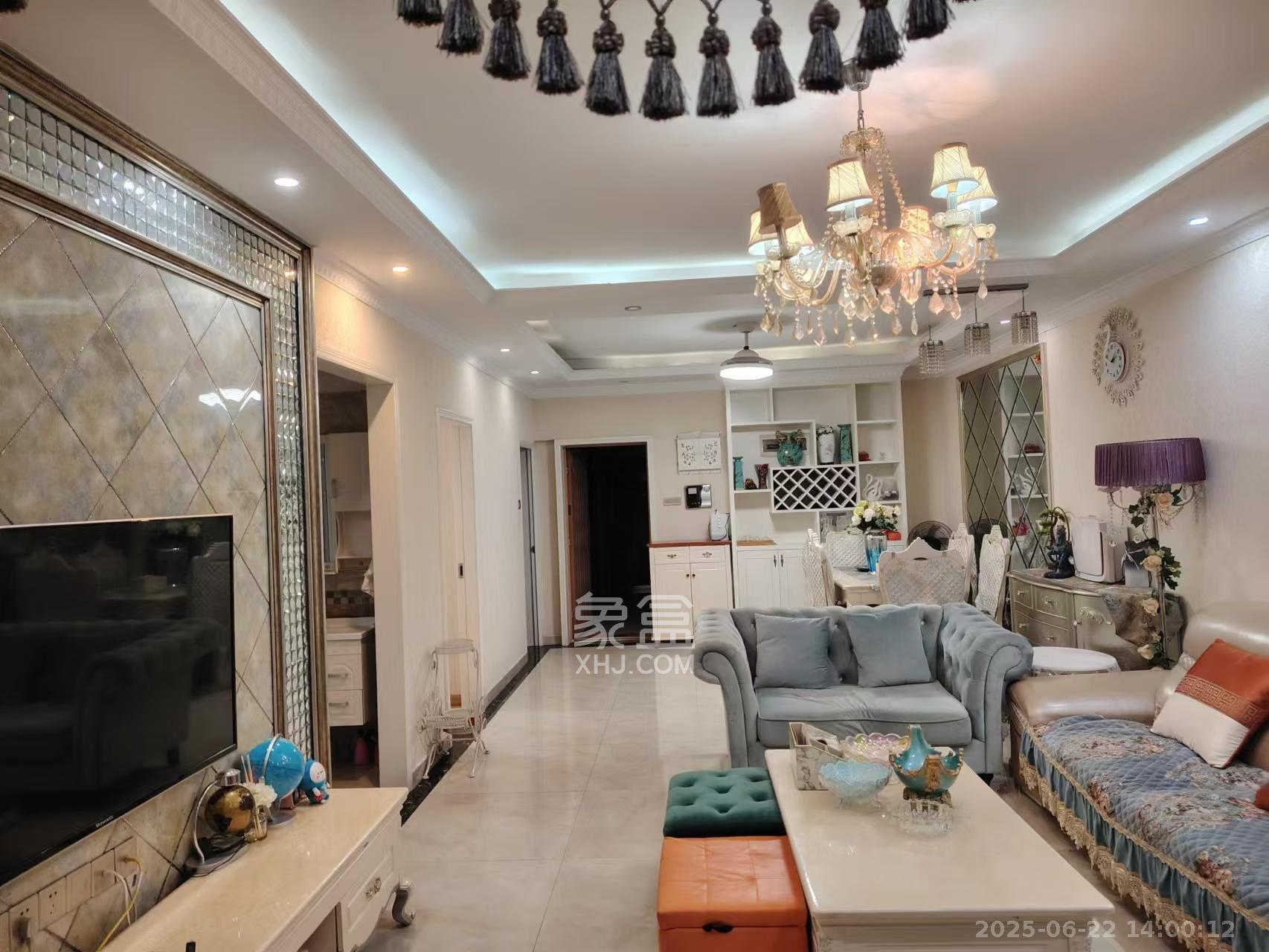 新城新世界一二三期  2室2厅1卫    2800.0元/月室内图