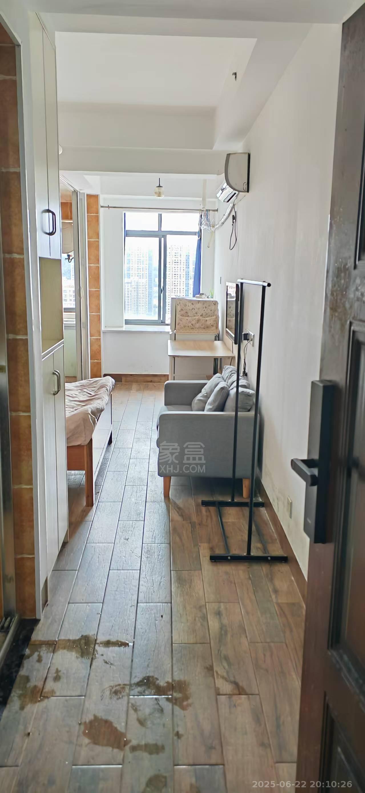 中建御山和苑  1室1厅1卫   1200.00元/月室内图