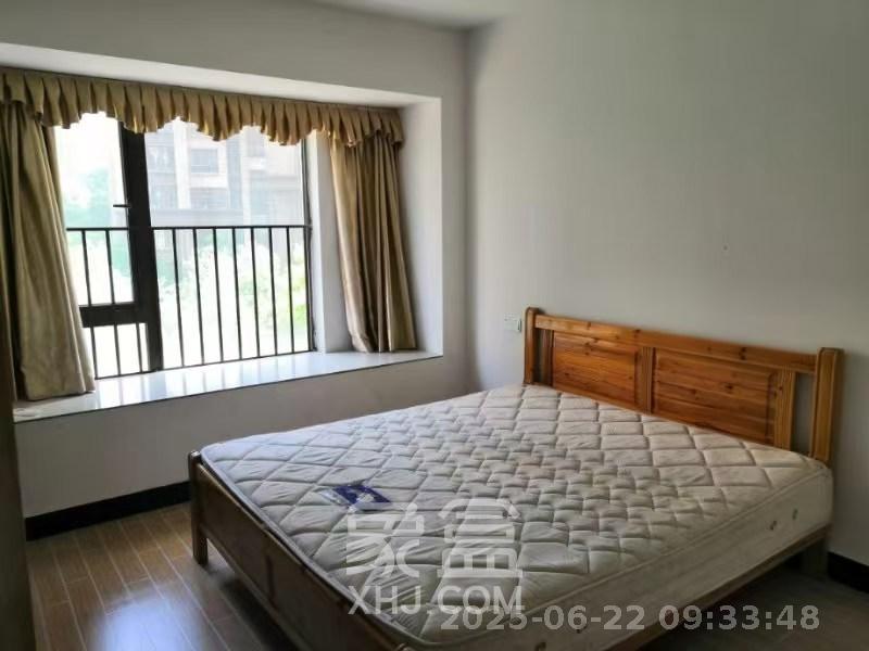 华润凤凰城三期 3室2厅1卫 1800.0元/月 华润凤凰城三期 3室2厅1卫 1800.0元/月室内图