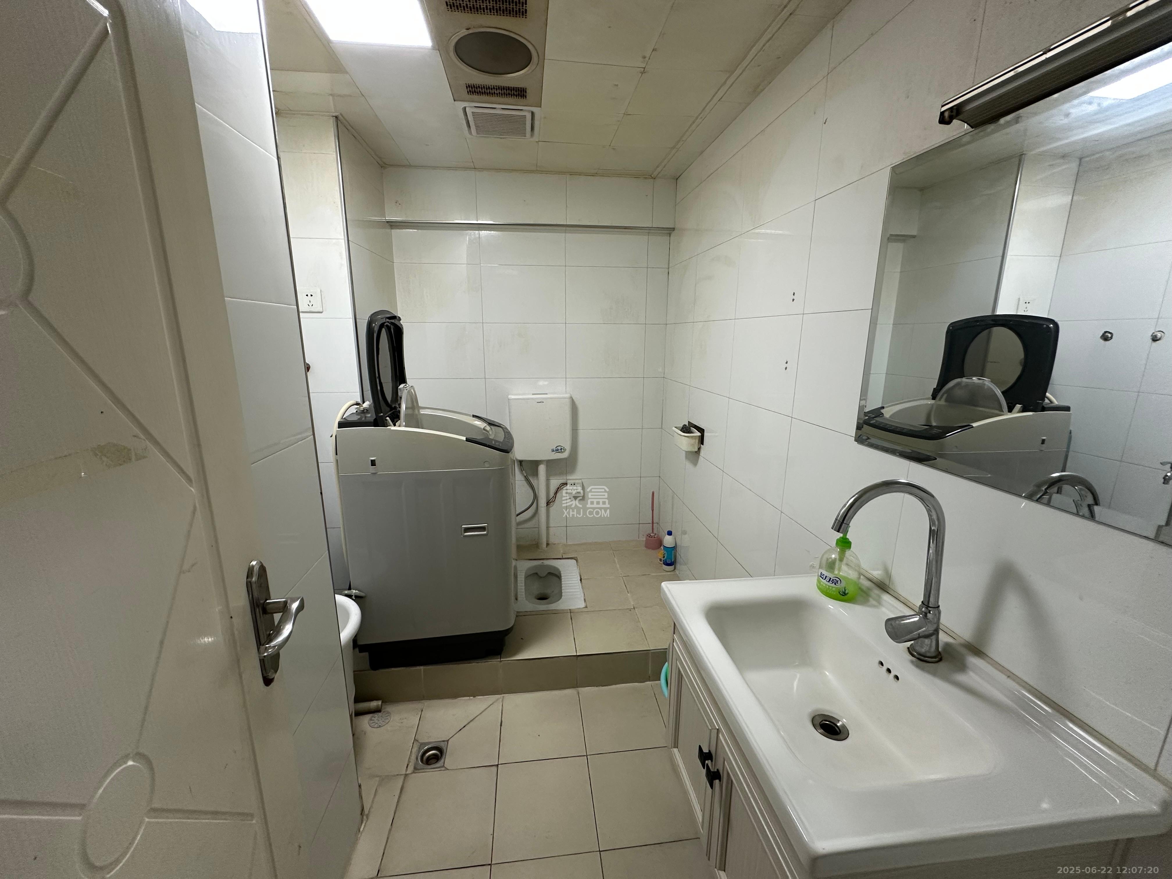 城市快线(新建大厦) 1室1厅1卫 2500.0元/月 城市快线(新建大厦) 1室1厅1卫 2500.0元/月室内图