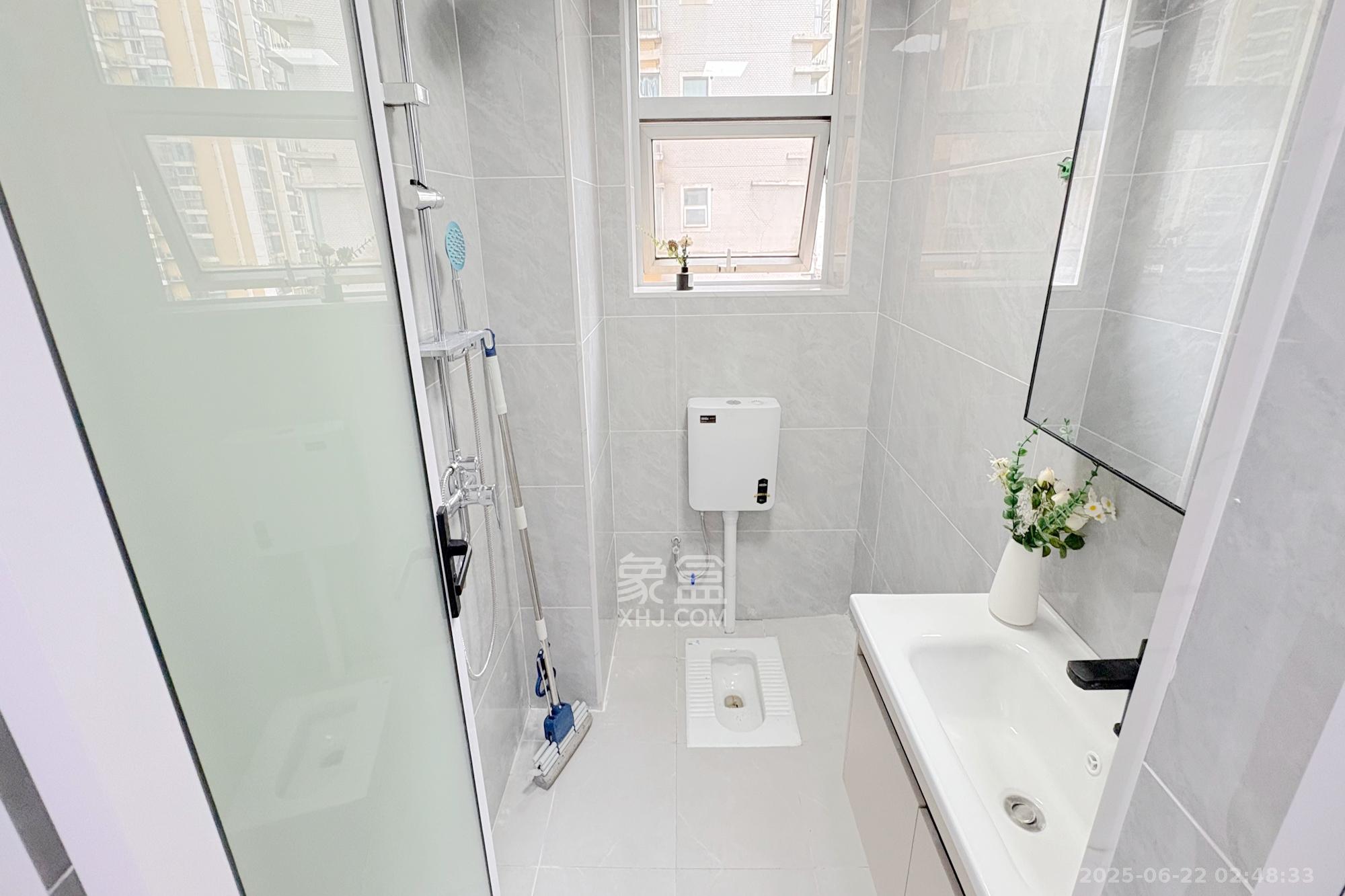 凯通国际城（凯通朝庭）  2室1厅1卫    55.0万卫生间