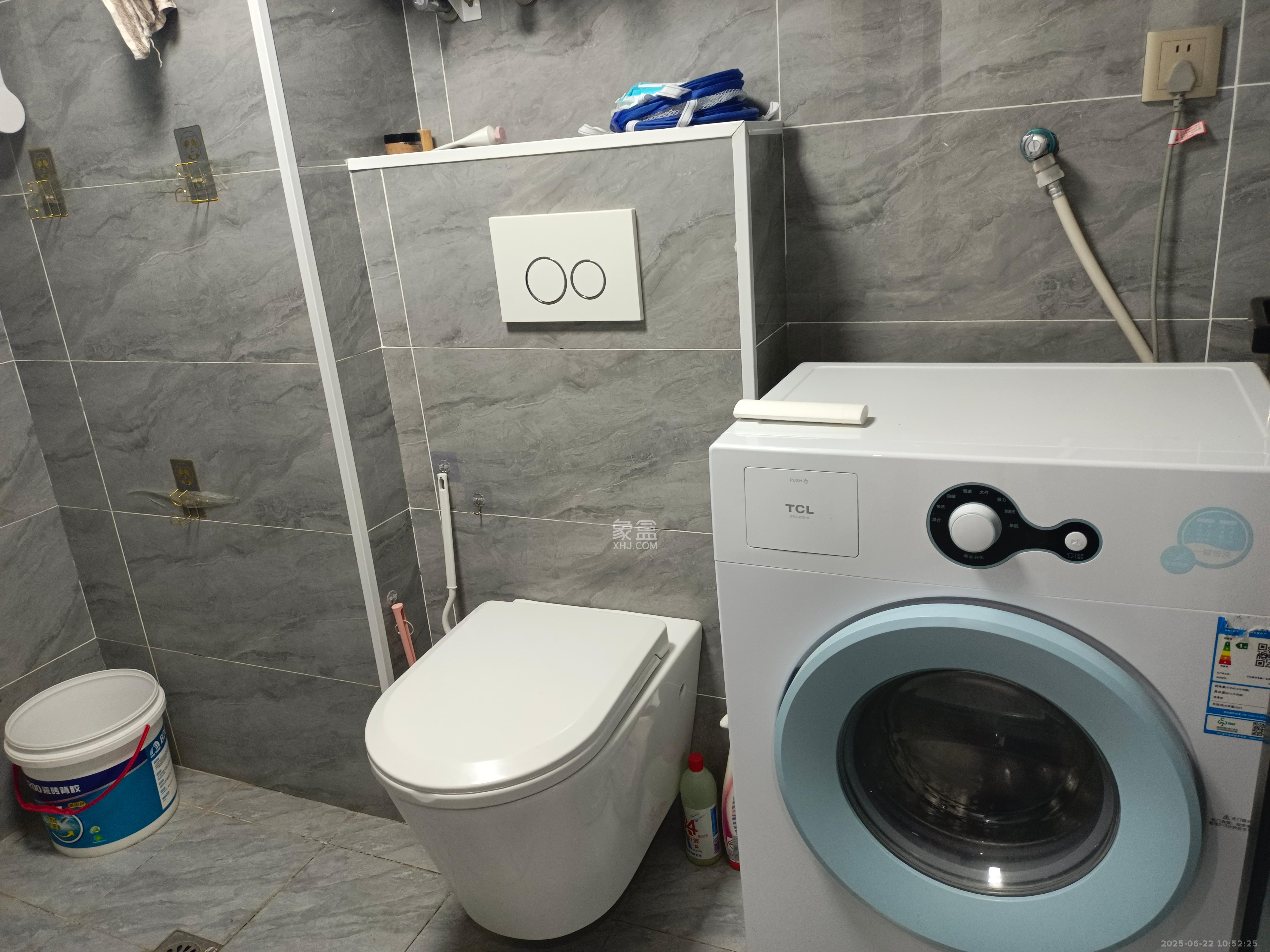 越秀悦湖台  2室1厅1卫    2400.0元/月室内图