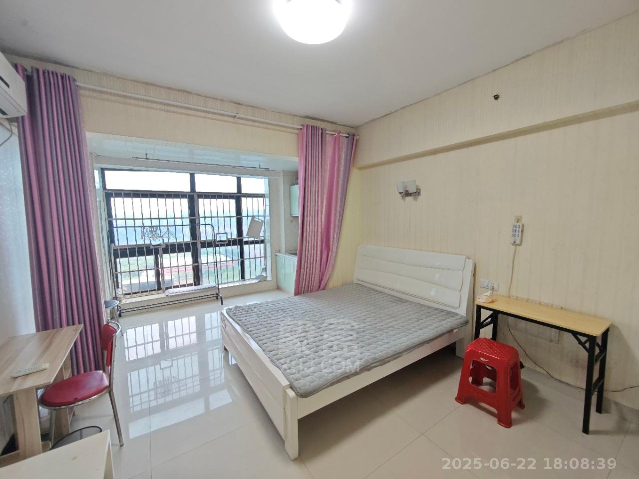 龙腾国际 1室1厅1卫 1200.0元/月 龙腾国际 1室1厅1卫 1200.0元/月室内图