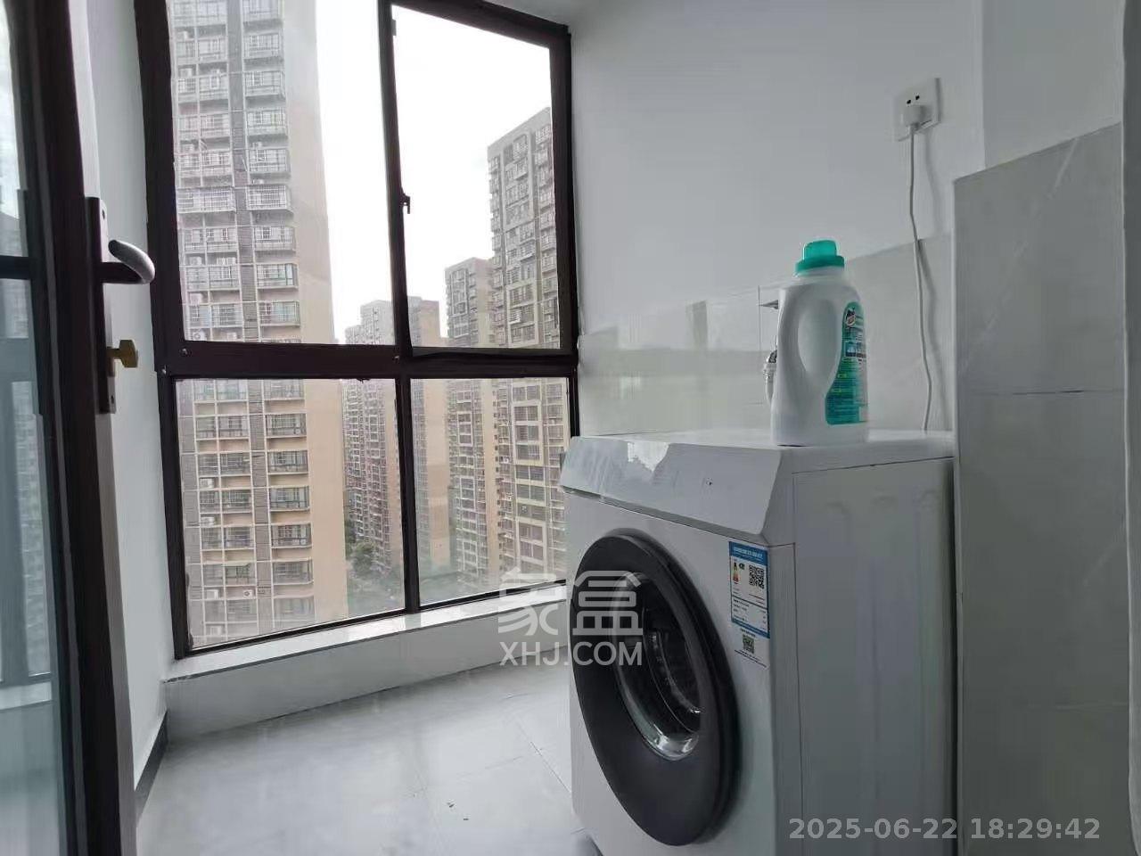 梅溪湖合能璞丽  3室2厅2卫   2300.00元/月室内图