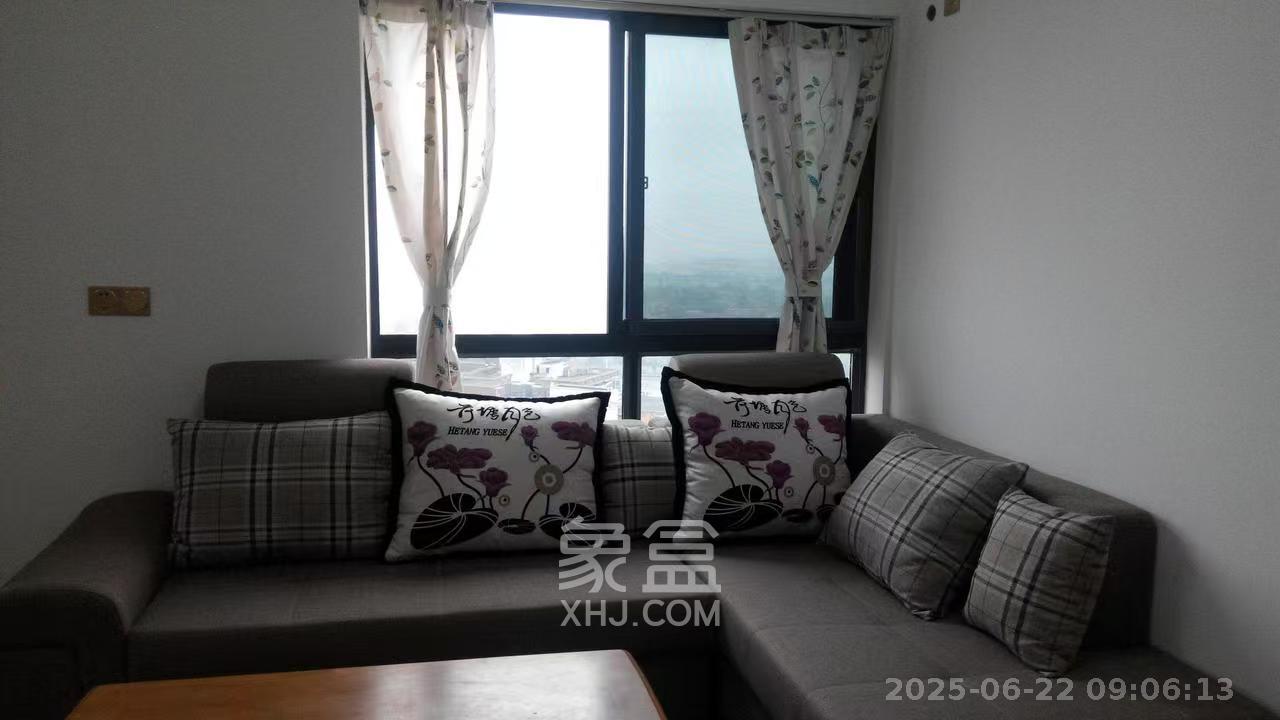 山水湾  1室1厅1卫   1500.00元/月室内图