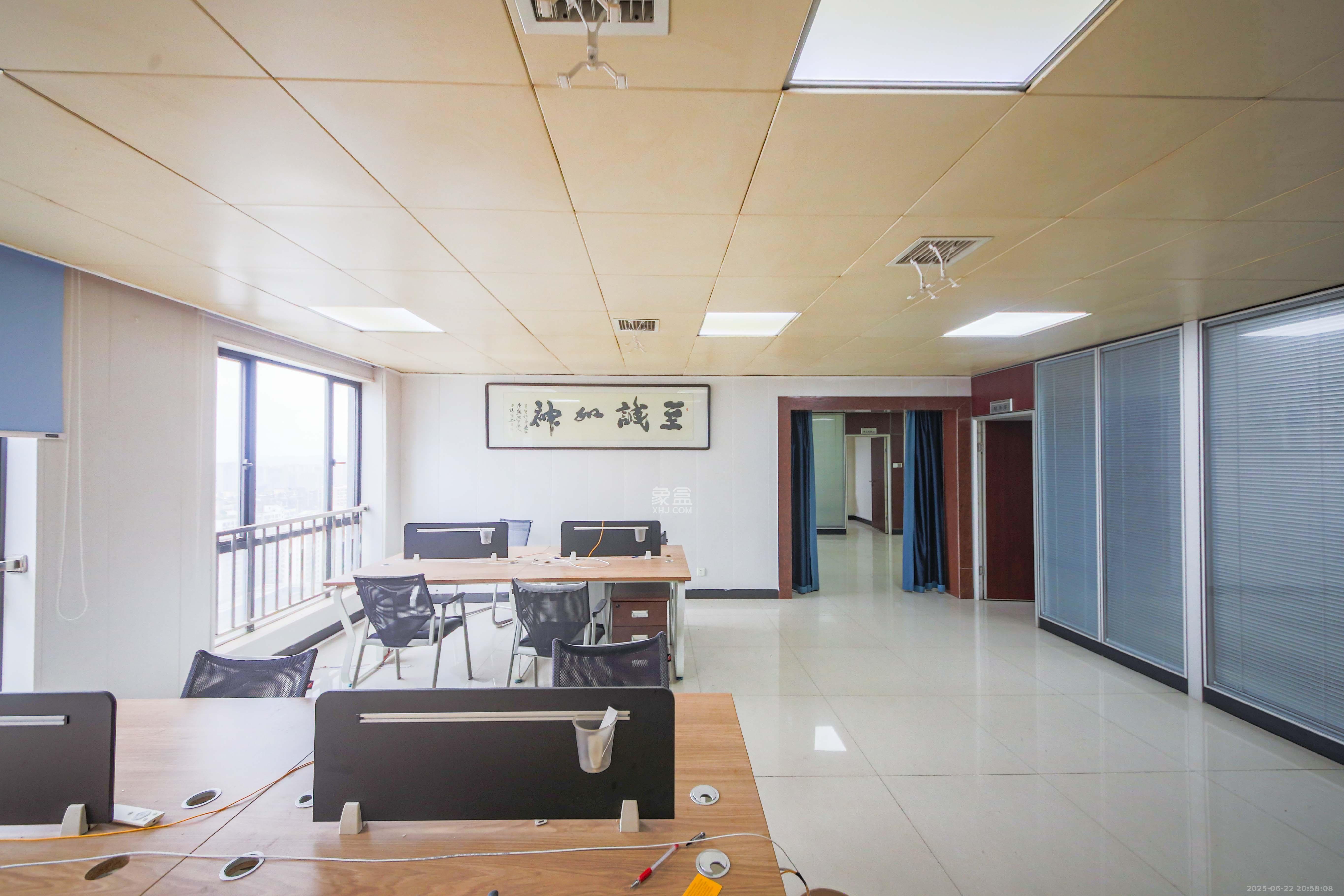 和庄 3室1厅1卫 52.0万 和庄 3室1厅1卫 52.0万客厅