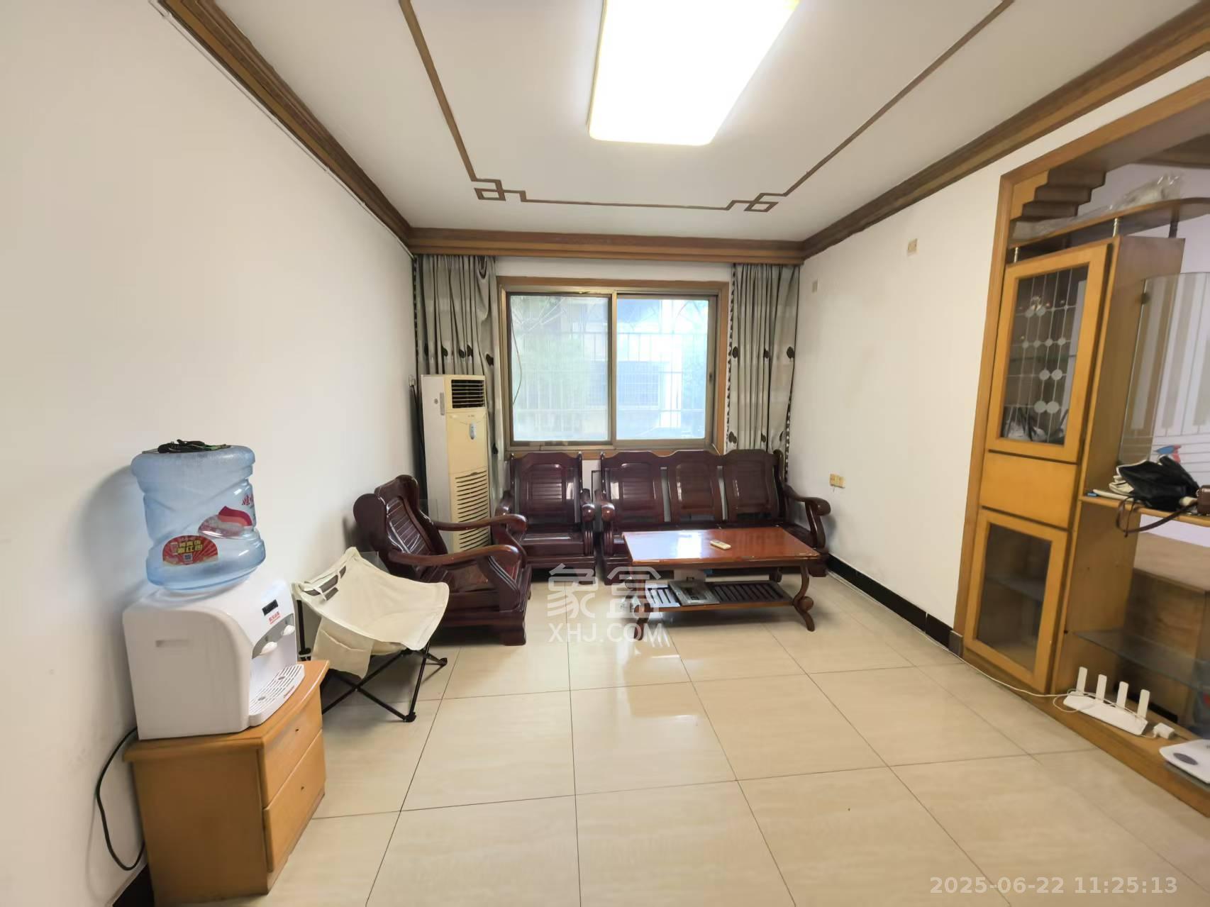 南园小区  3室2厅1卫   2000.00元/月