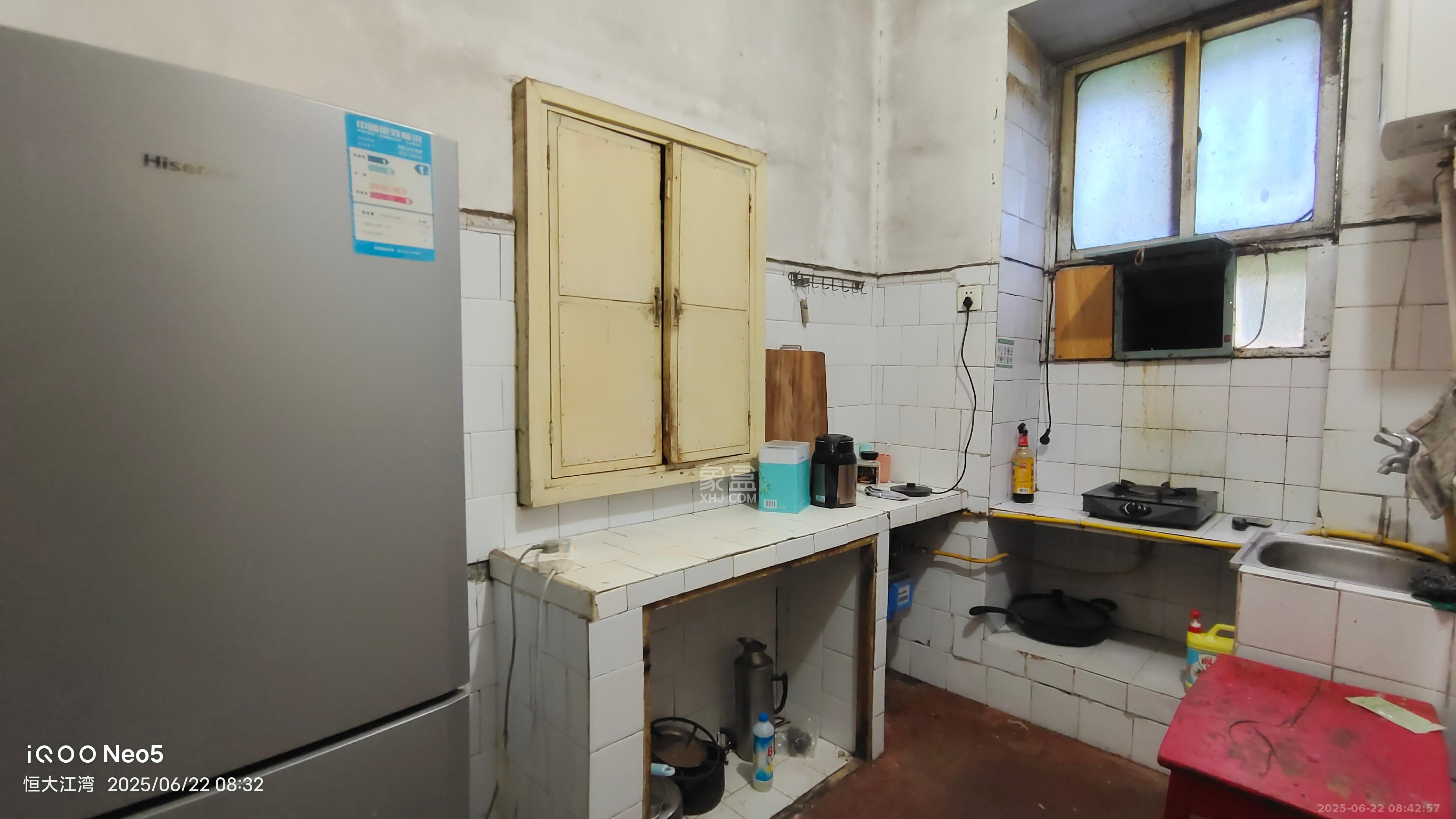 火星五片 2室2厅1卫 1300.0元/月 火星五片 2室2厅1卫 1300.0元/月室内图