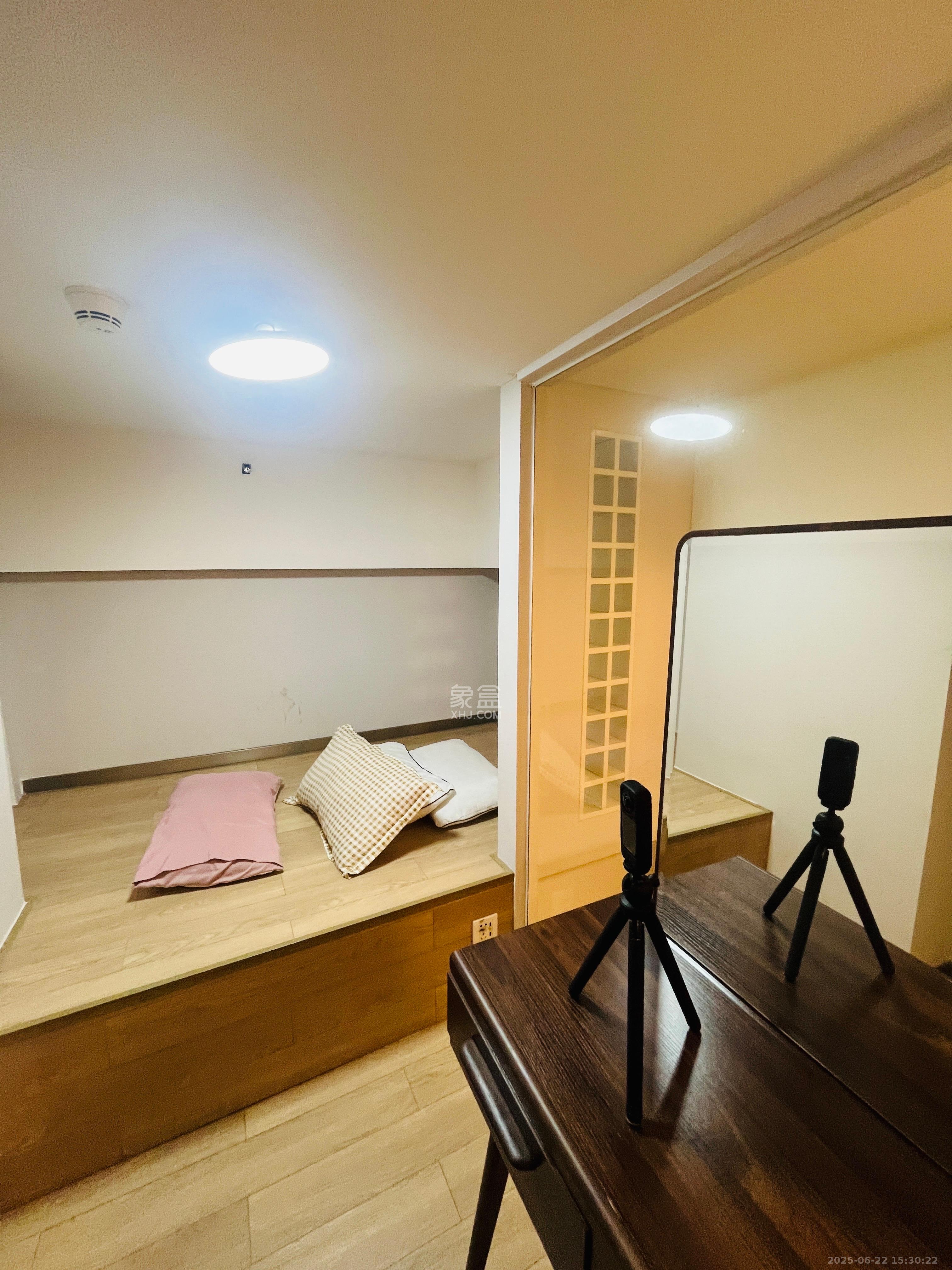 时代年华  1室1厅1卫   1350.00元/月室内图