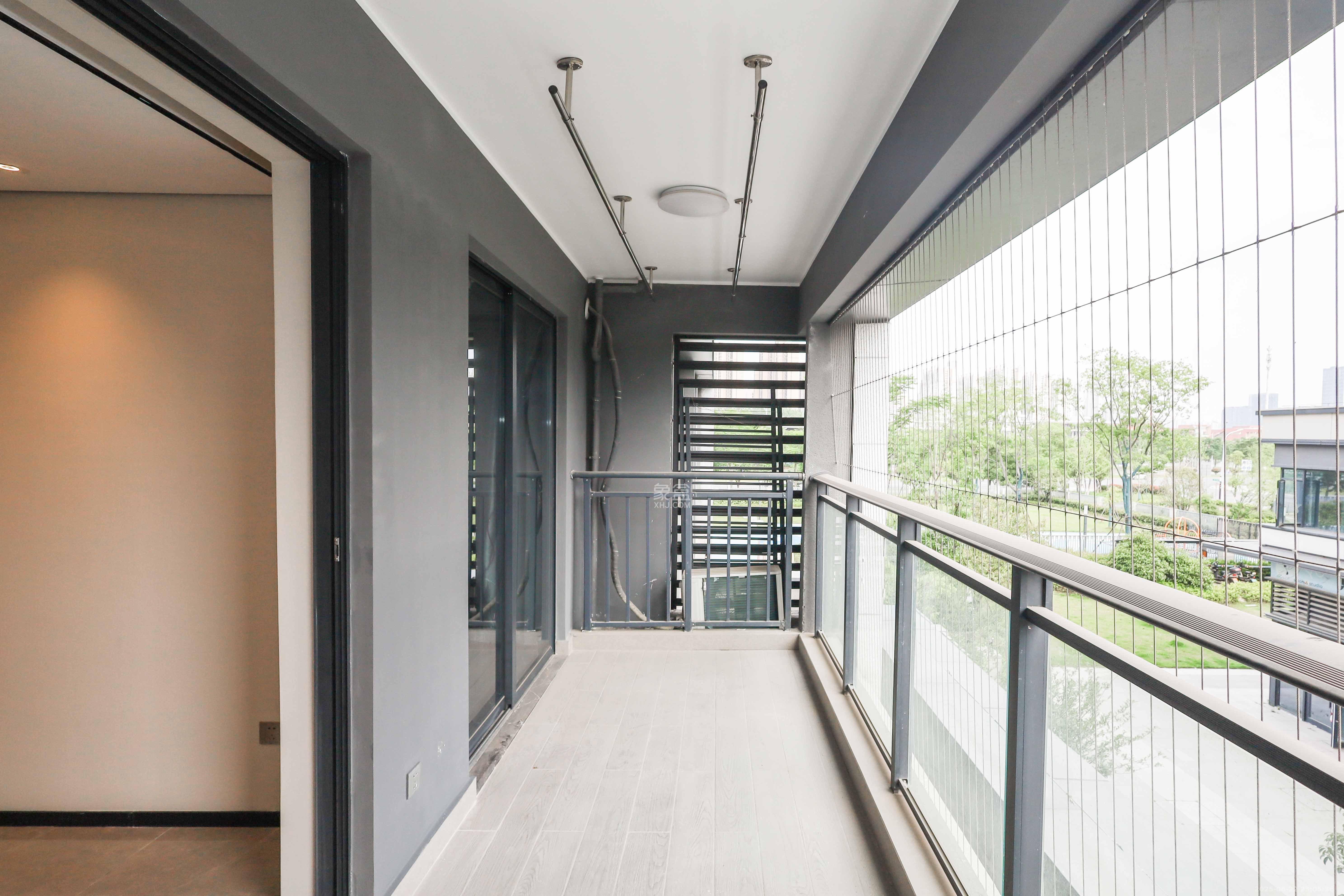 中海麓山境北区 4室2厅2卫 3000.0元/月 中海麓山境北区 4室2厅2卫 3000.0元/月室内图