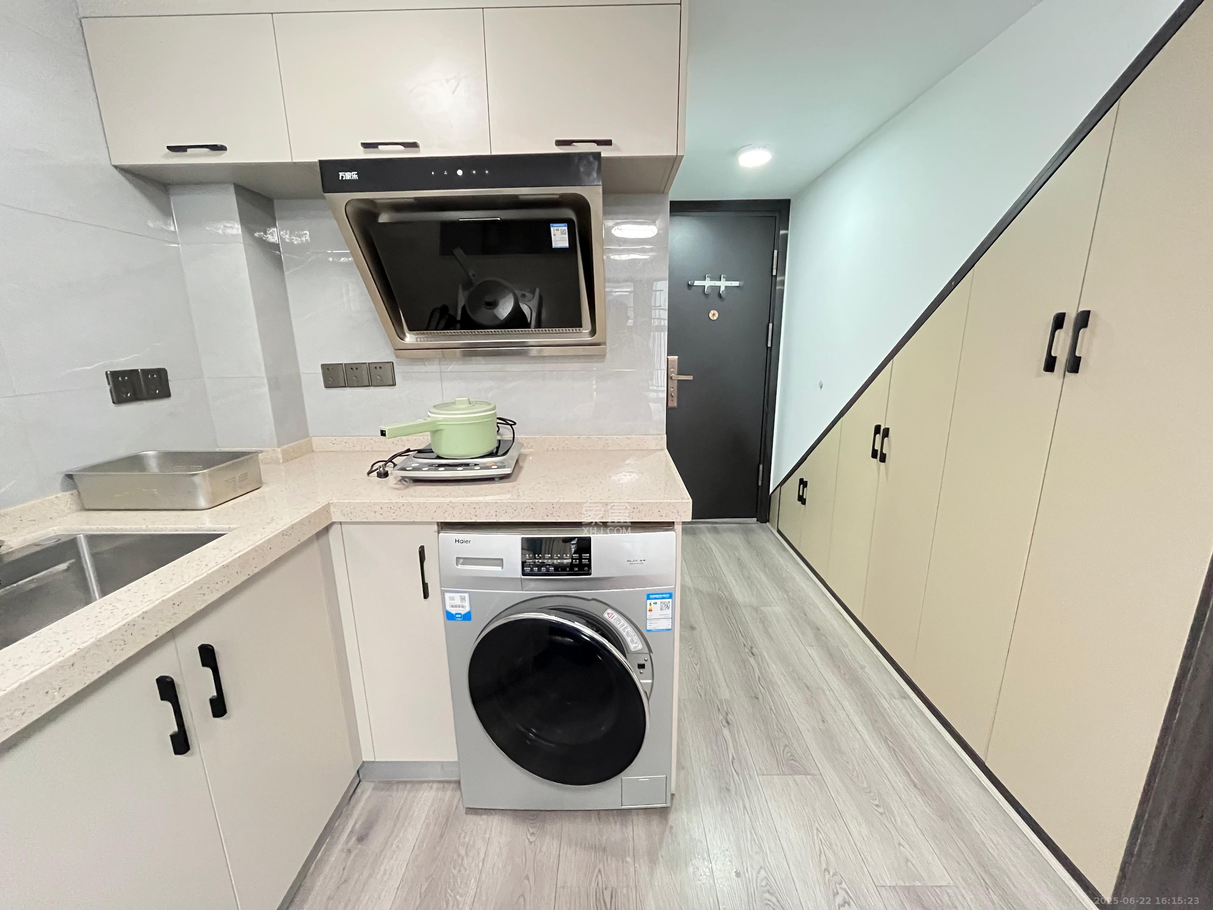 龙湖新壹城  1室1厅1卫   1600.00元/月室内图