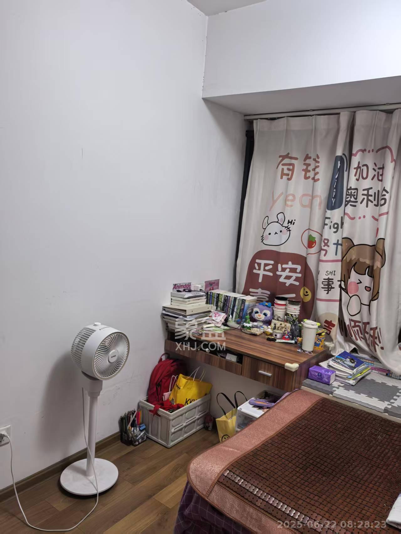湘府东苑  3室2厅2卫   2100.00元/月室内图