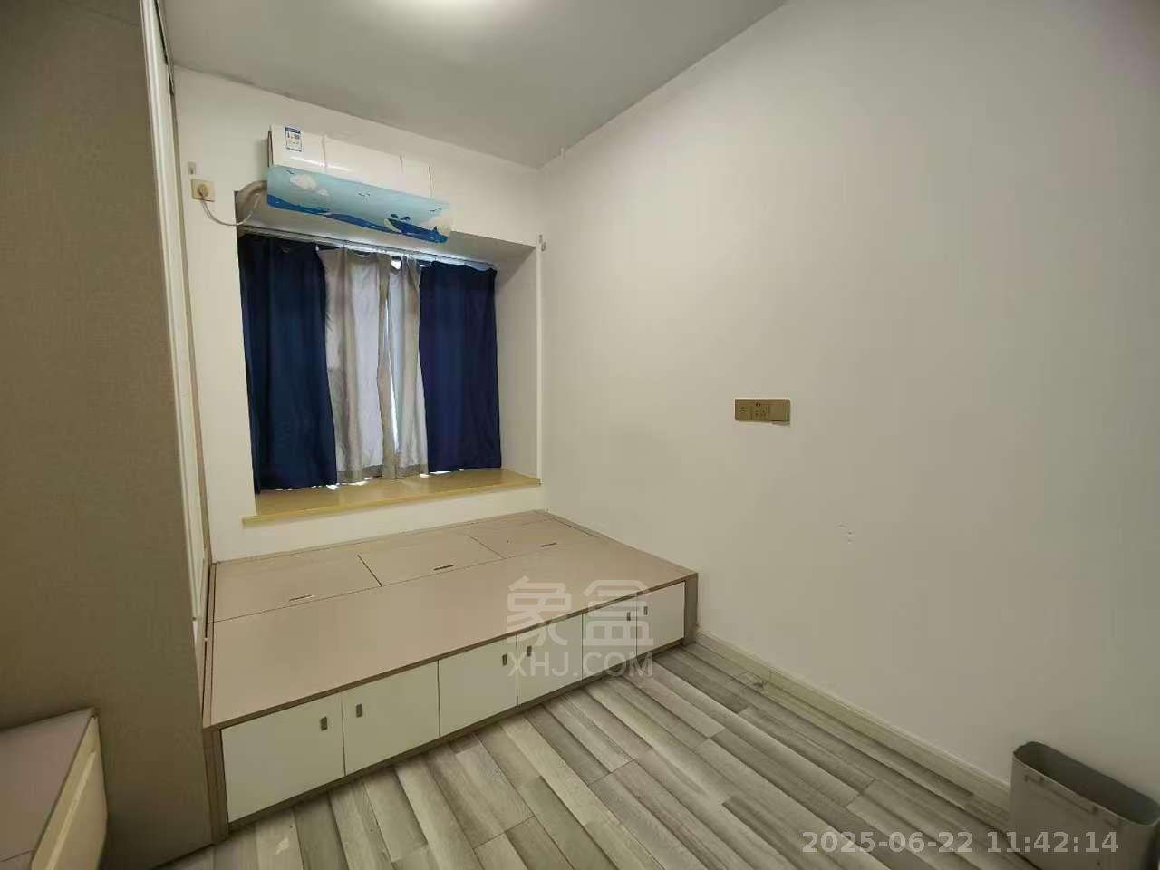 蓝溪谷 2室2厅1卫 1700.0元/月 蓝溪谷 2室2厅1卫 1700.0元/月室内图