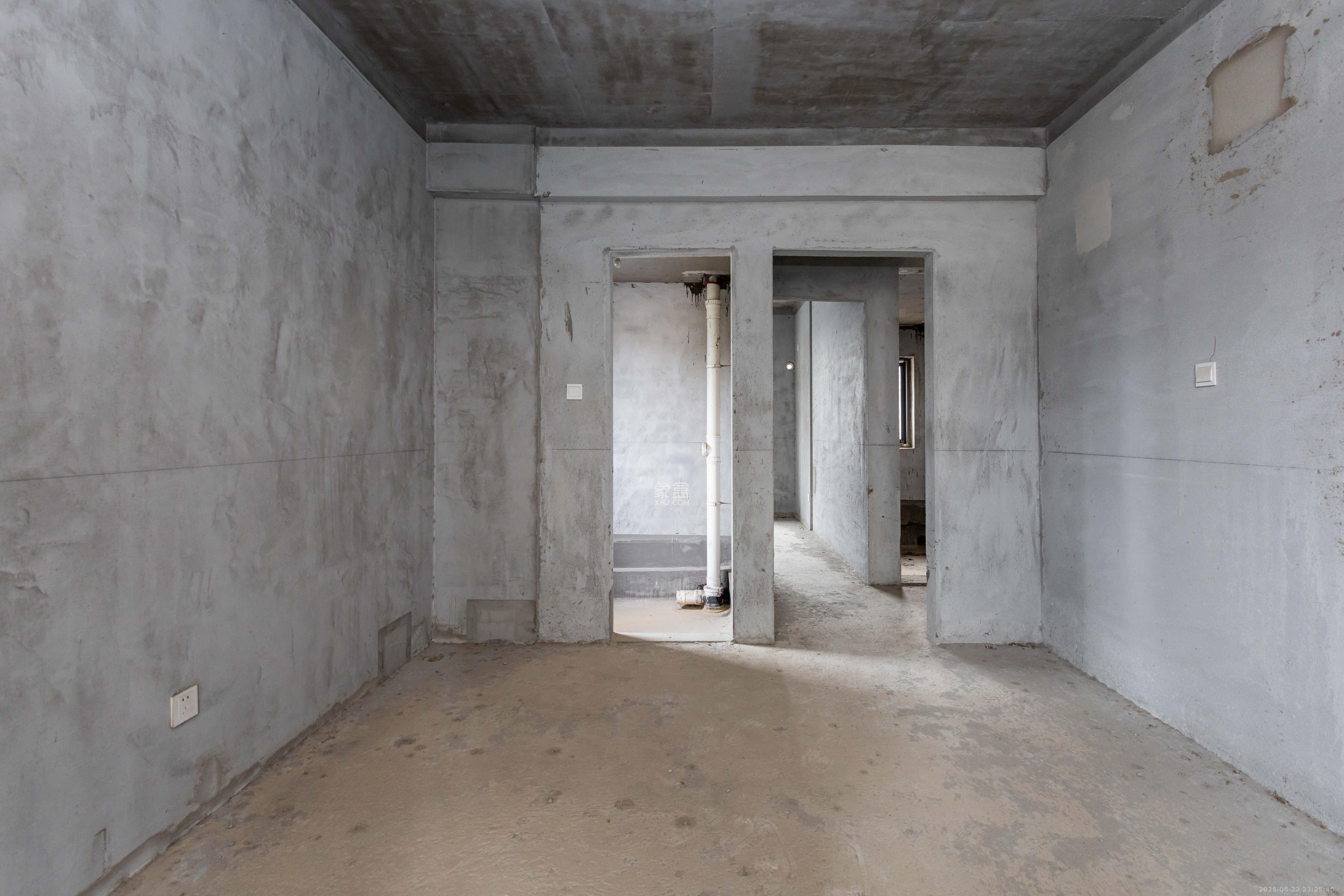 中交中央公园D4区  3室2厅2卫    125.0万卧室