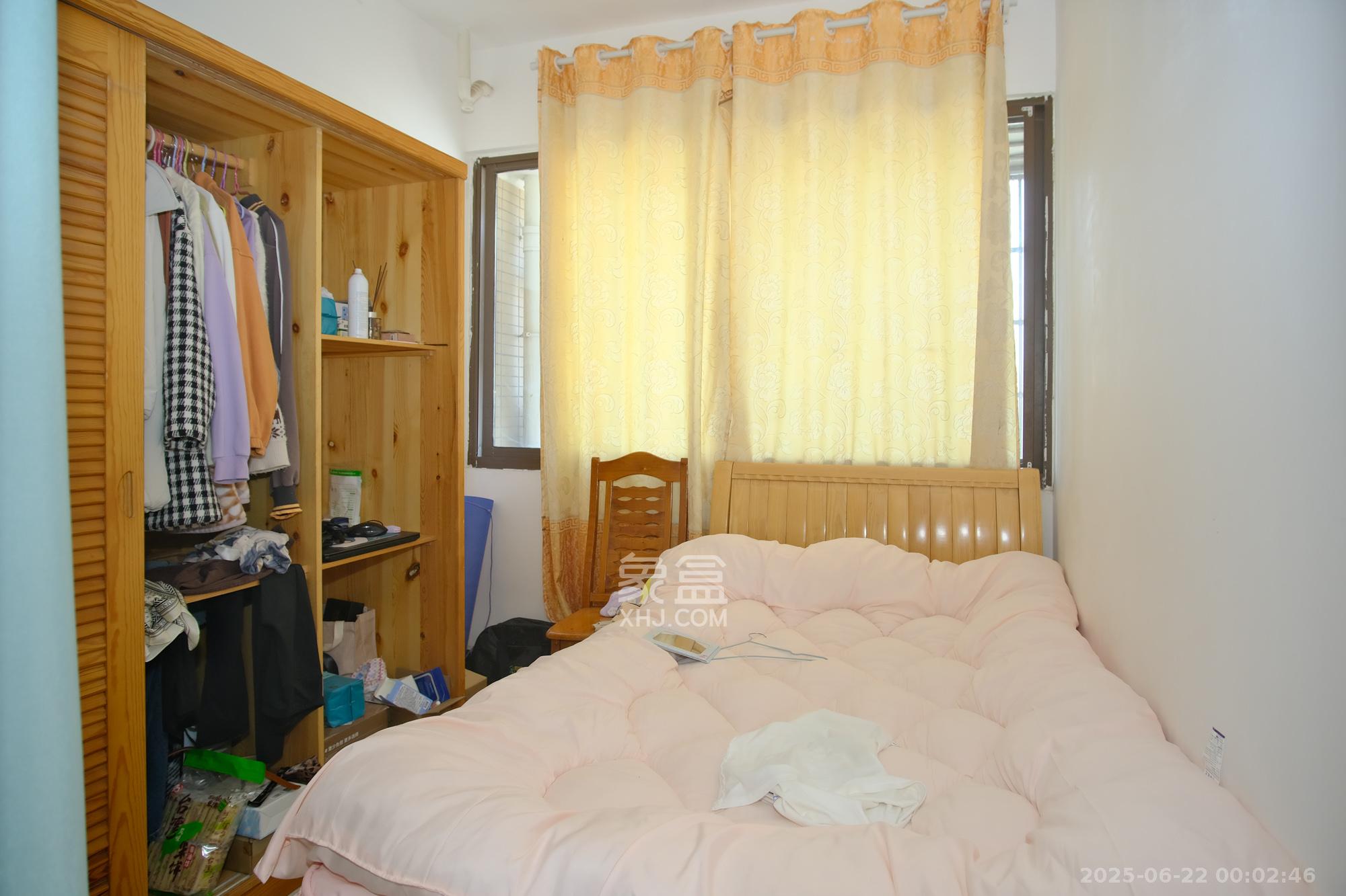 盛地春天里 3室2厅1卫 51.8万 盛地春天里 3室2厅1卫 51.8万卧室