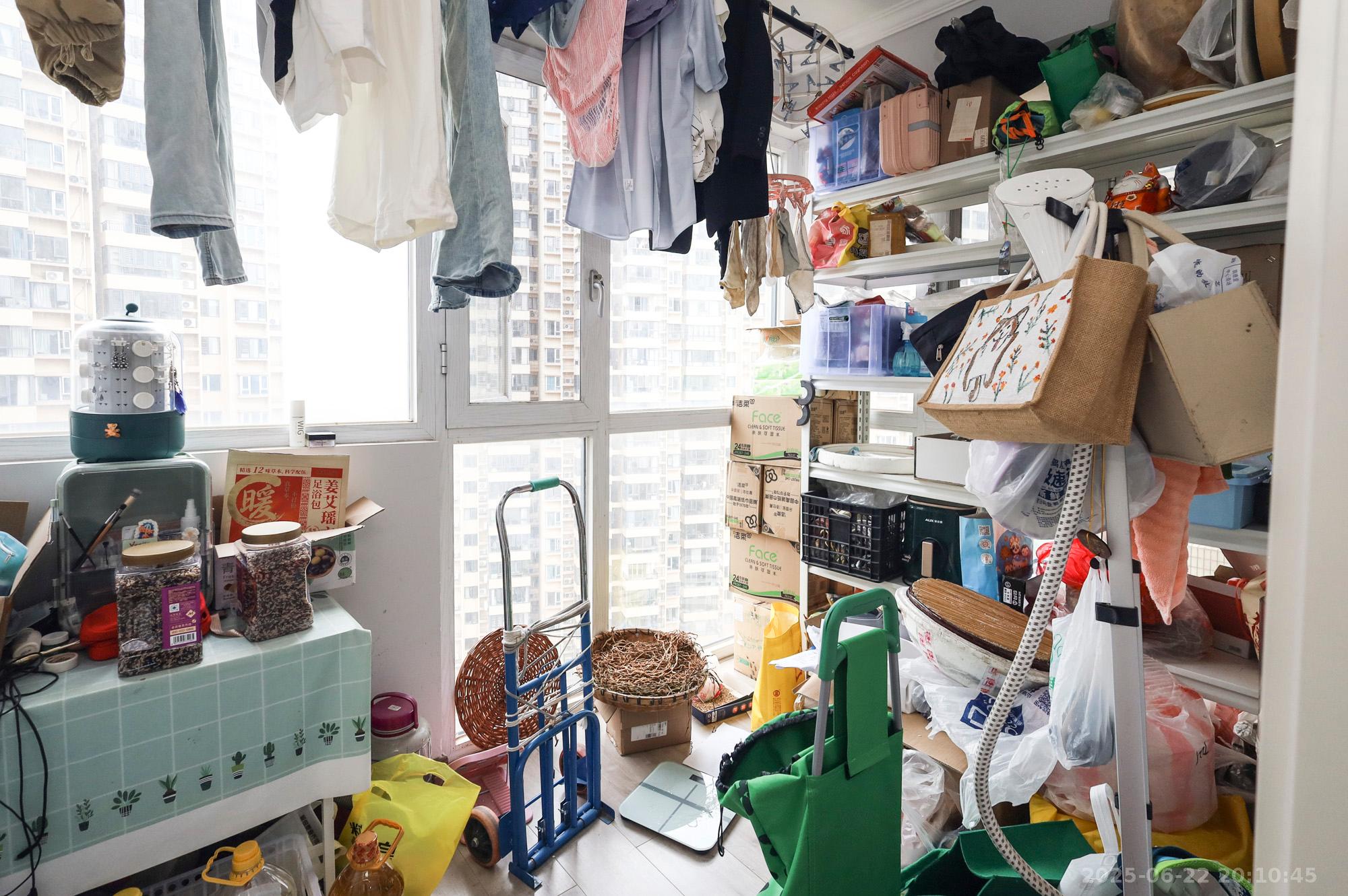 钱隆世家 4室2厅2卫 140.0万 钱隆世家 4室2厅2卫 140.0万卧室