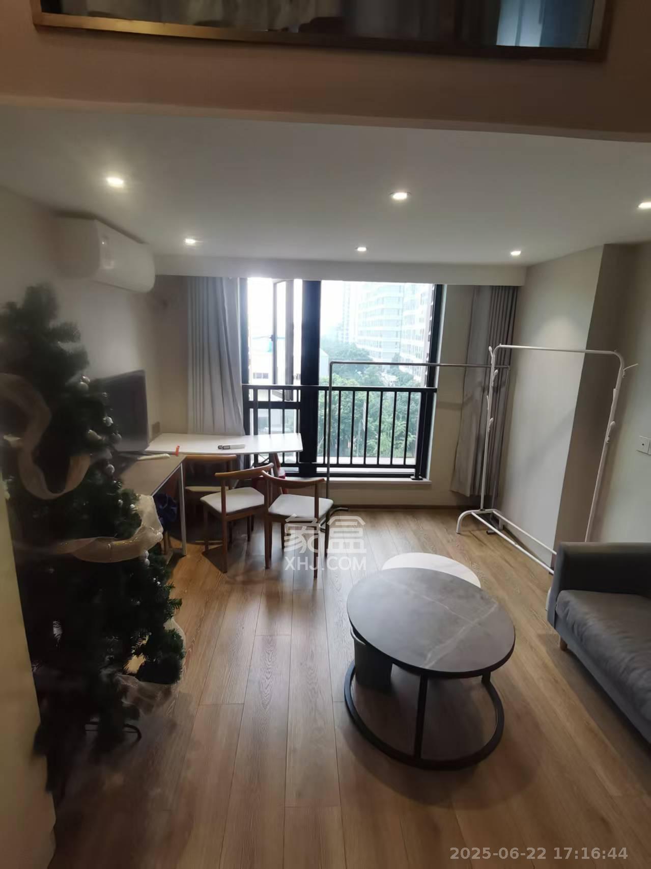 华远海蓝郡 2室1厅1卫 1400.0元/月 华远海蓝郡 2室1厅1卫 1400.0元/月室内图