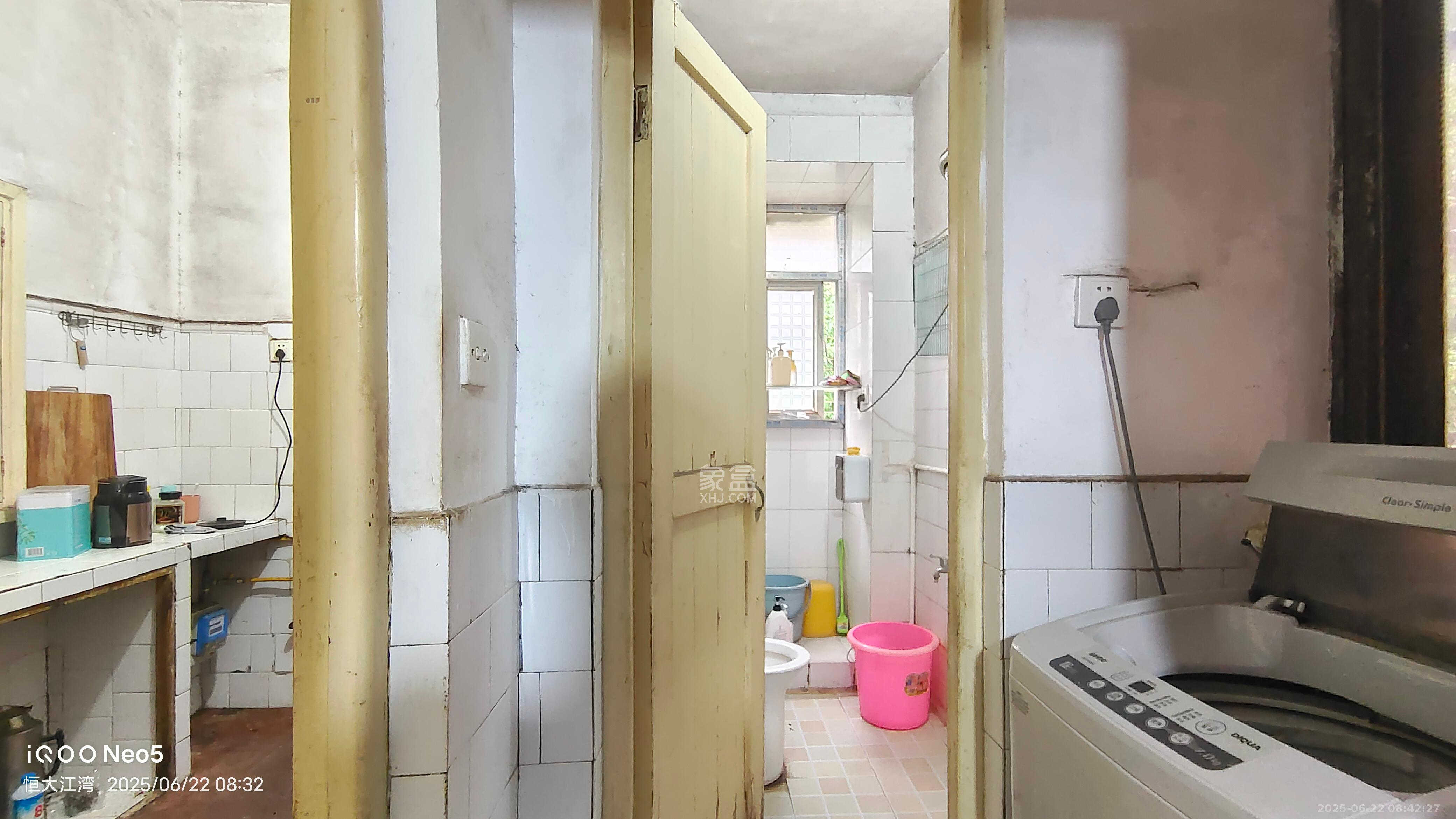 火星五片 2室2厅1卫 1300.0元/月 火星五片 2室2厅1卫 1300.0元/月室内图