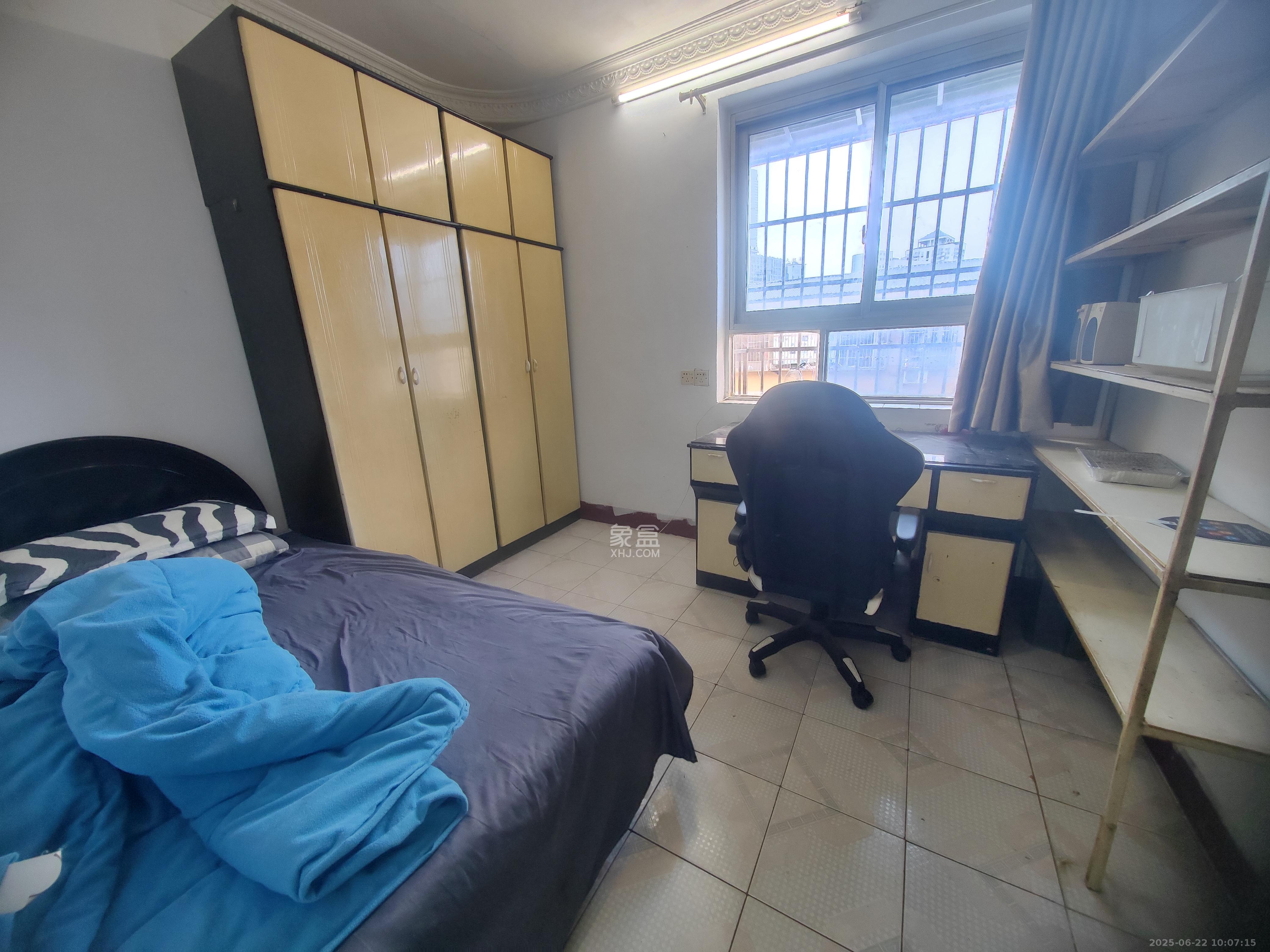 上人民医院宿舍/省人民医院宿舍(产权下麻园湾77号) 2室1厅1卫 1300.0元/月 上人民医院宿舍/省人民医院宿舍(产权下麻园湾77号) 2室1厅1卫 1300.0元/月室内图