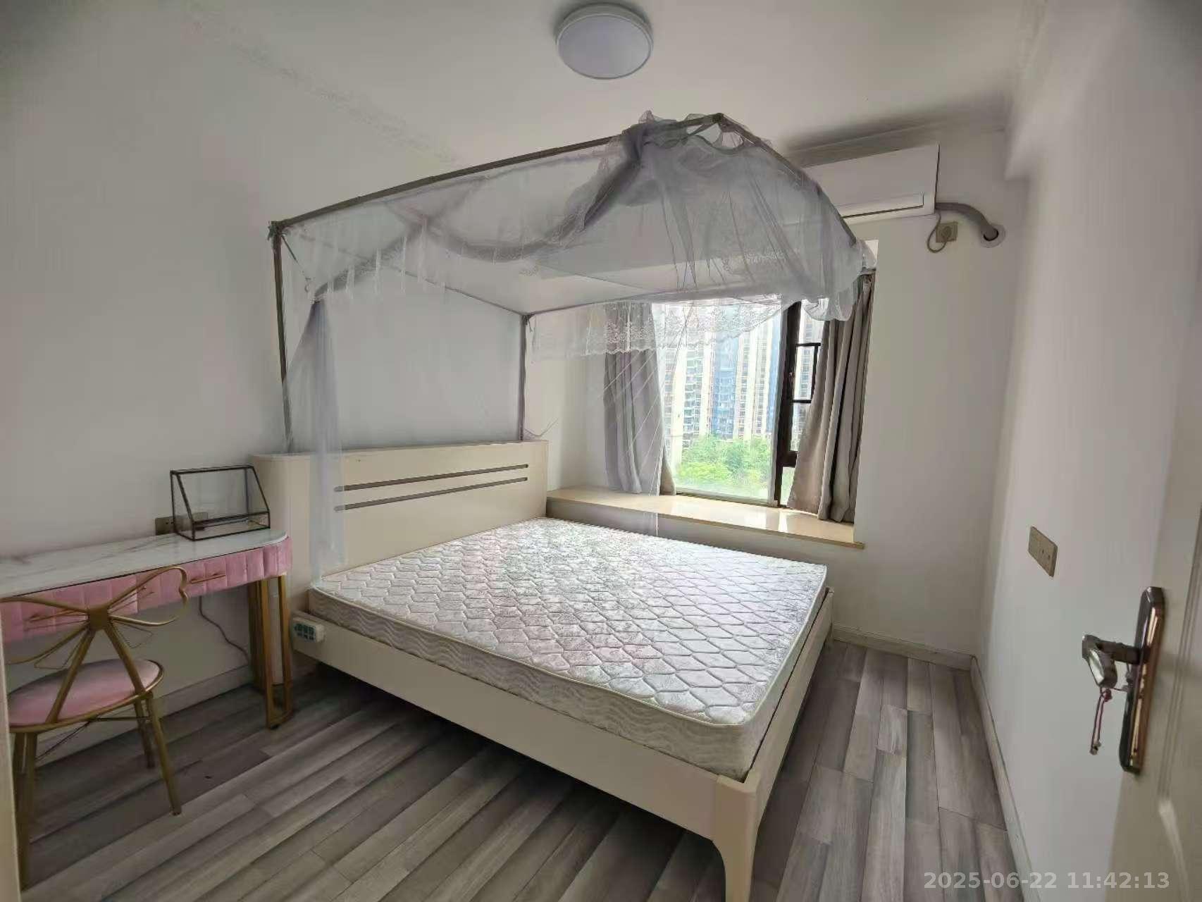 蓝溪谷 2室2厅1卫 1700.0元/月 蓝溪谷 2室2厅1卫 1700.0元/月室内图