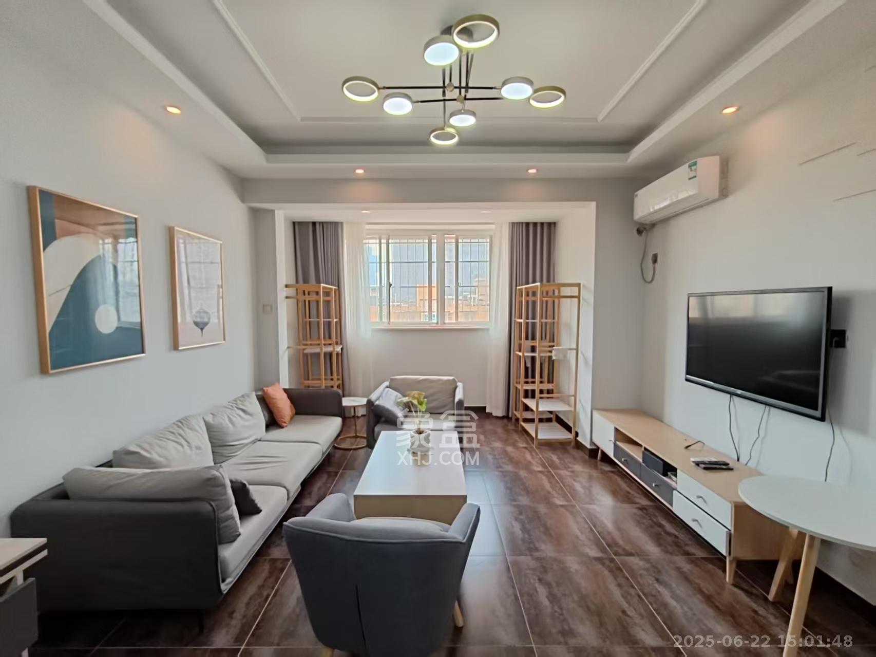 长城宾馆宿舍 3室1厅1卫 4200.0元/月 长城宾馆宿舍 3室1厅1卫 4200.0元/月室内图