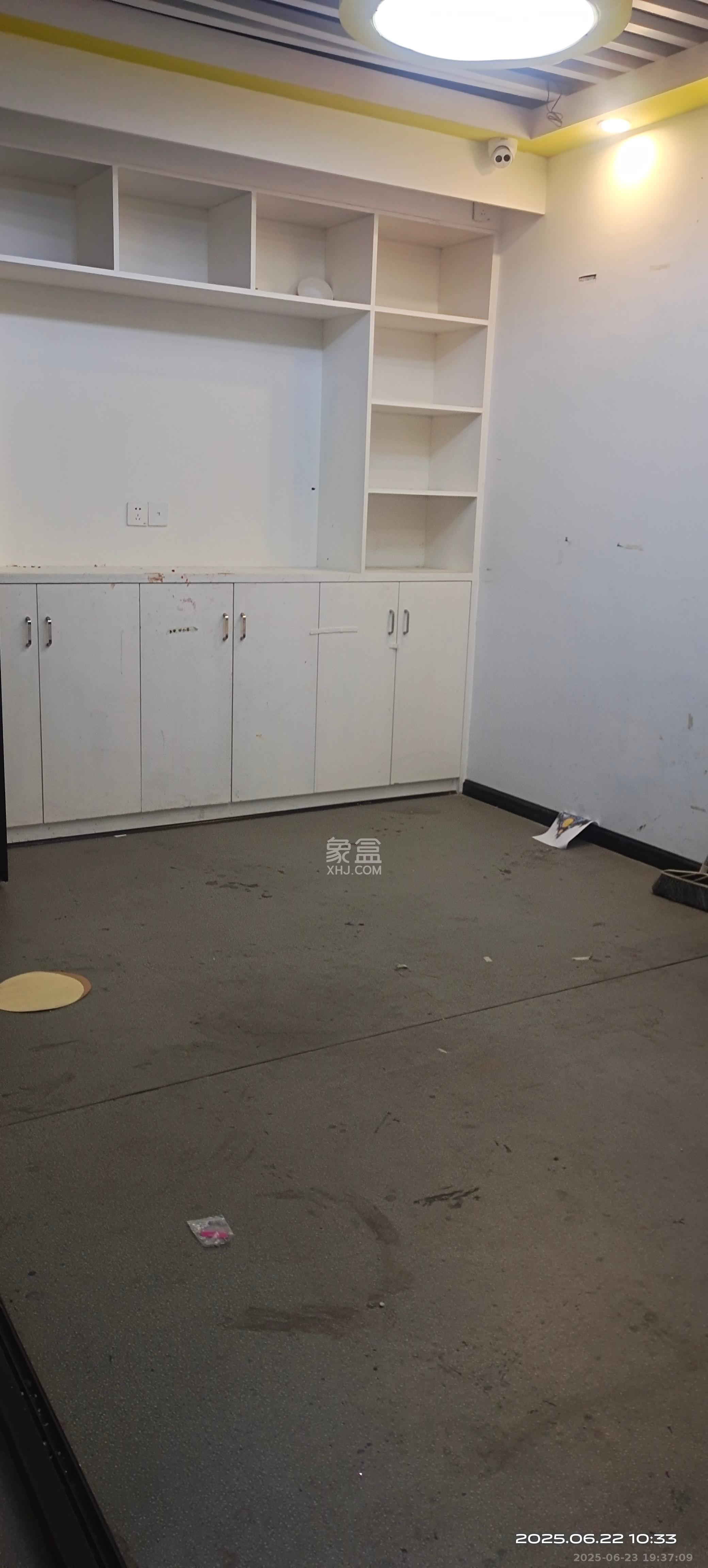 星城国际   65.0㎡      4000.0元/月室内图