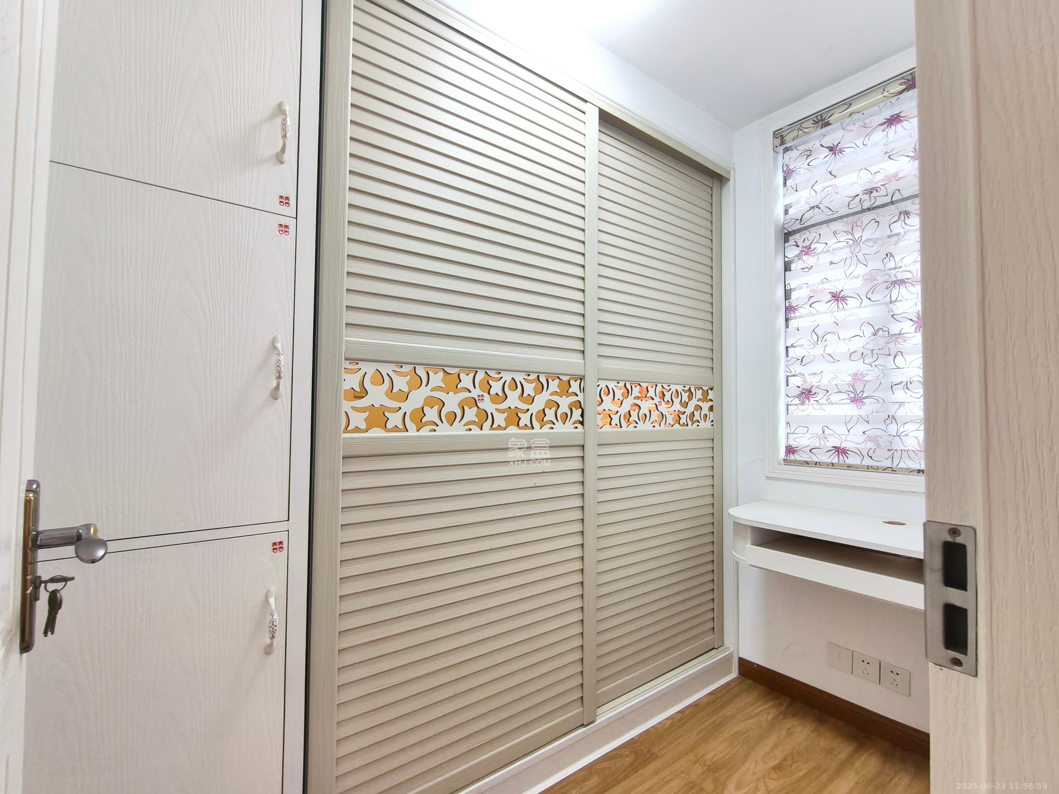 康桥长郡 3室2厅1卫 2500.0元/月 康桥长郡 3室2厅1卫 2500.0元/月室内图