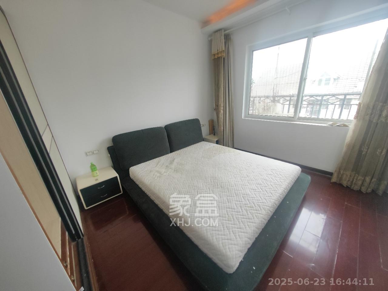 枫华府第 3室2厅2卫 1800.0元/月 枫华府第 3室2厅2卫 1800.0元/月室内图