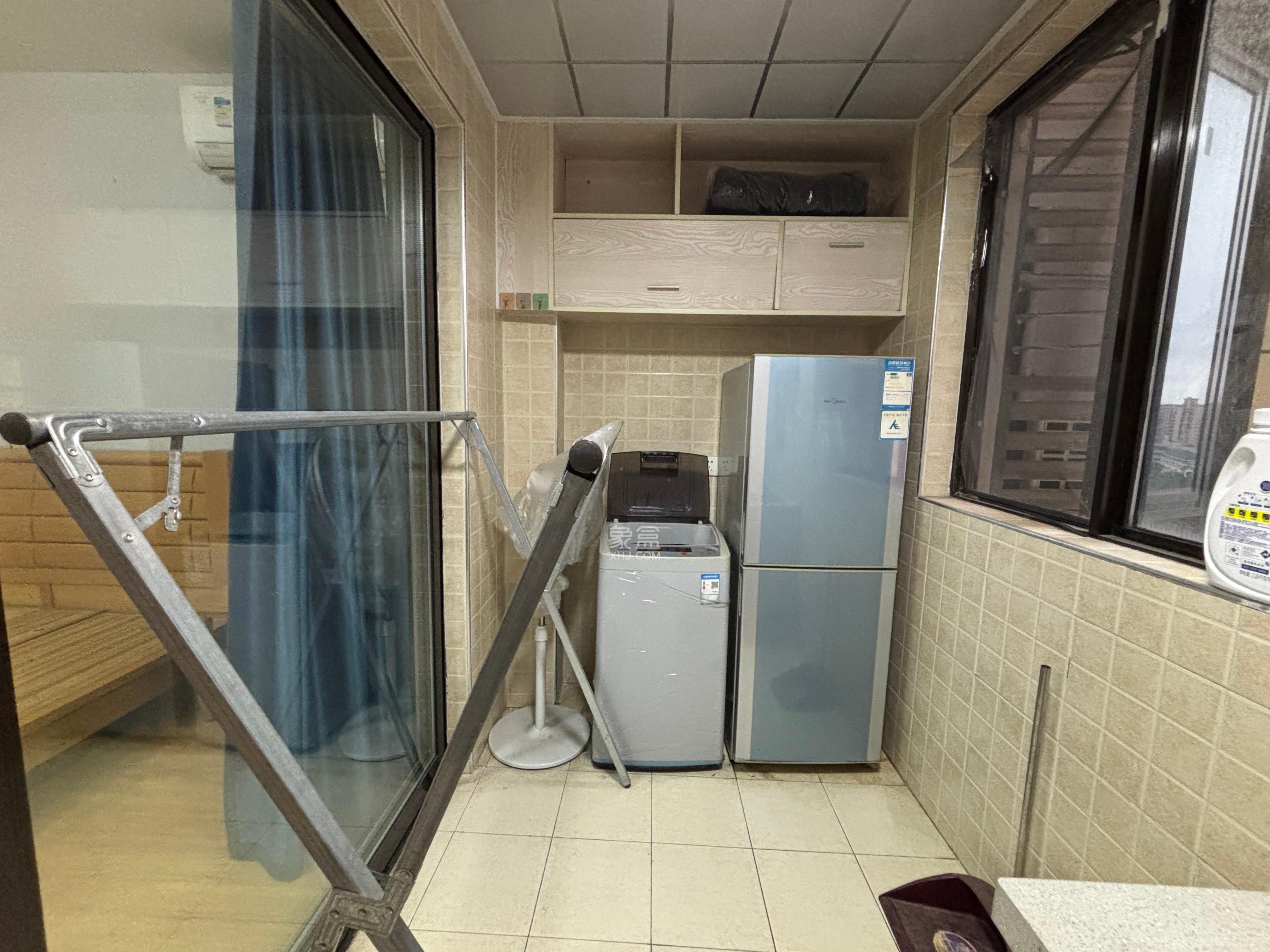 铂宫  1室0厅1卫   1800.00元/月室内图