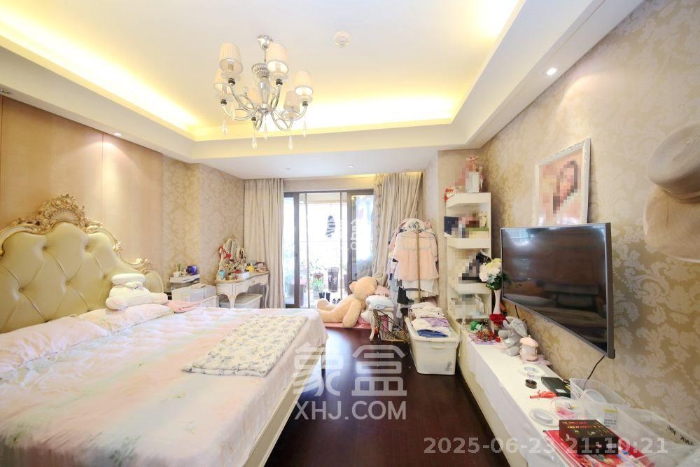华远华中心  4室2厅3卫   11000.00元/月室内图