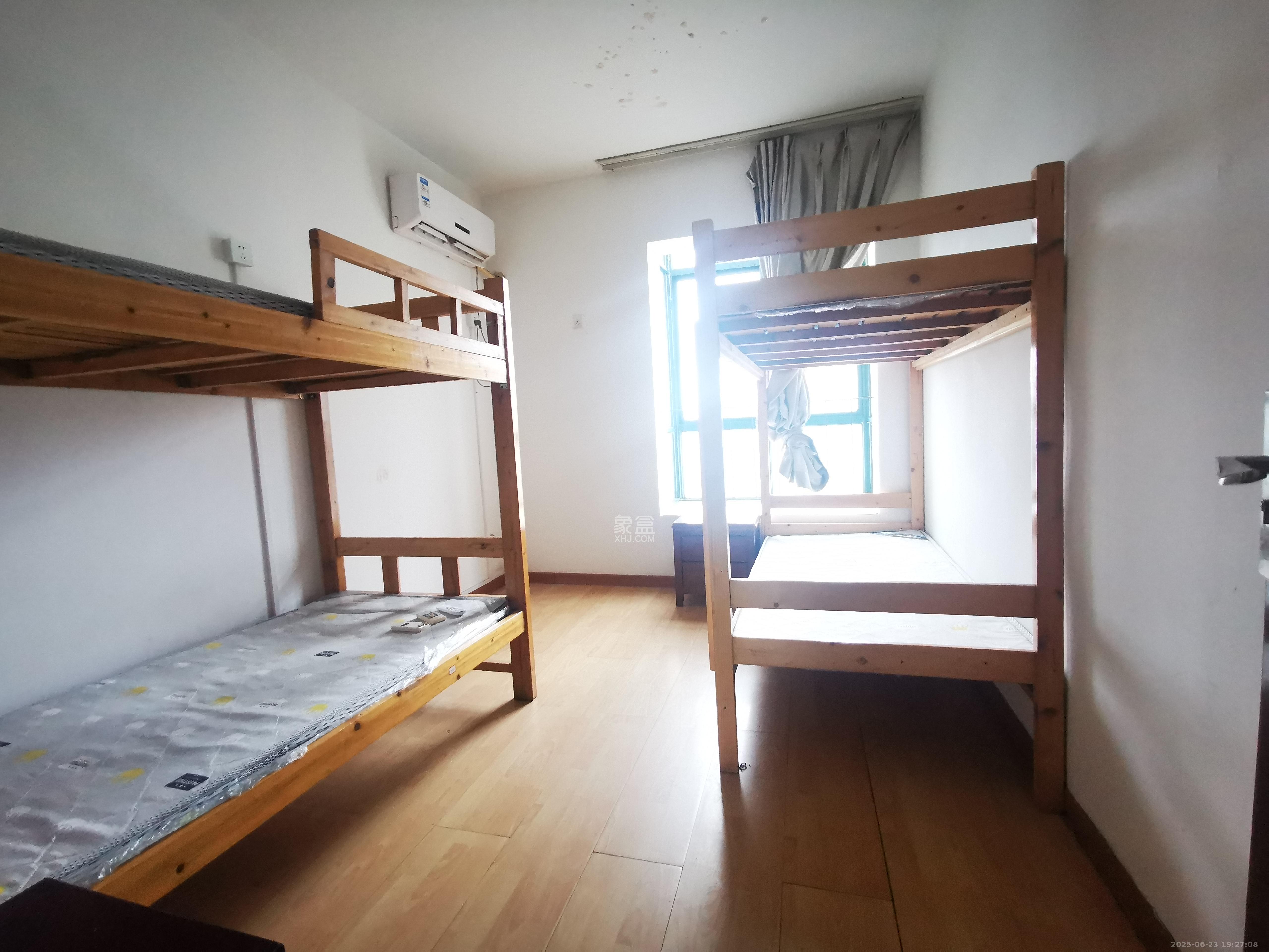 华韵城市风情  3室2厅2卫   3500.00元/月室内图