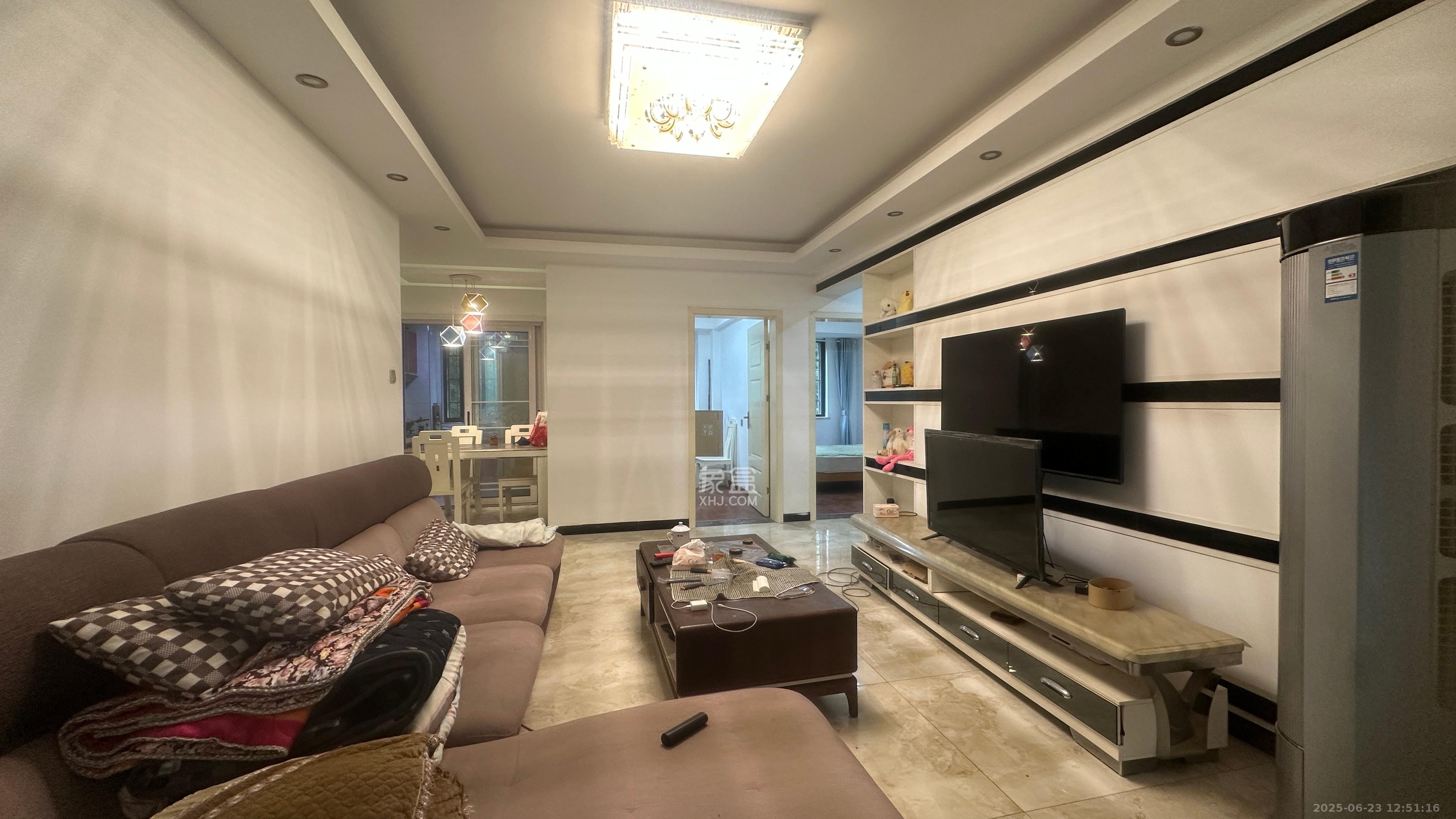 新城国际花都 3室2厅1卫 1700.0元/月 新城国际花都 3室2厅1卫 1700.0元/月室内图