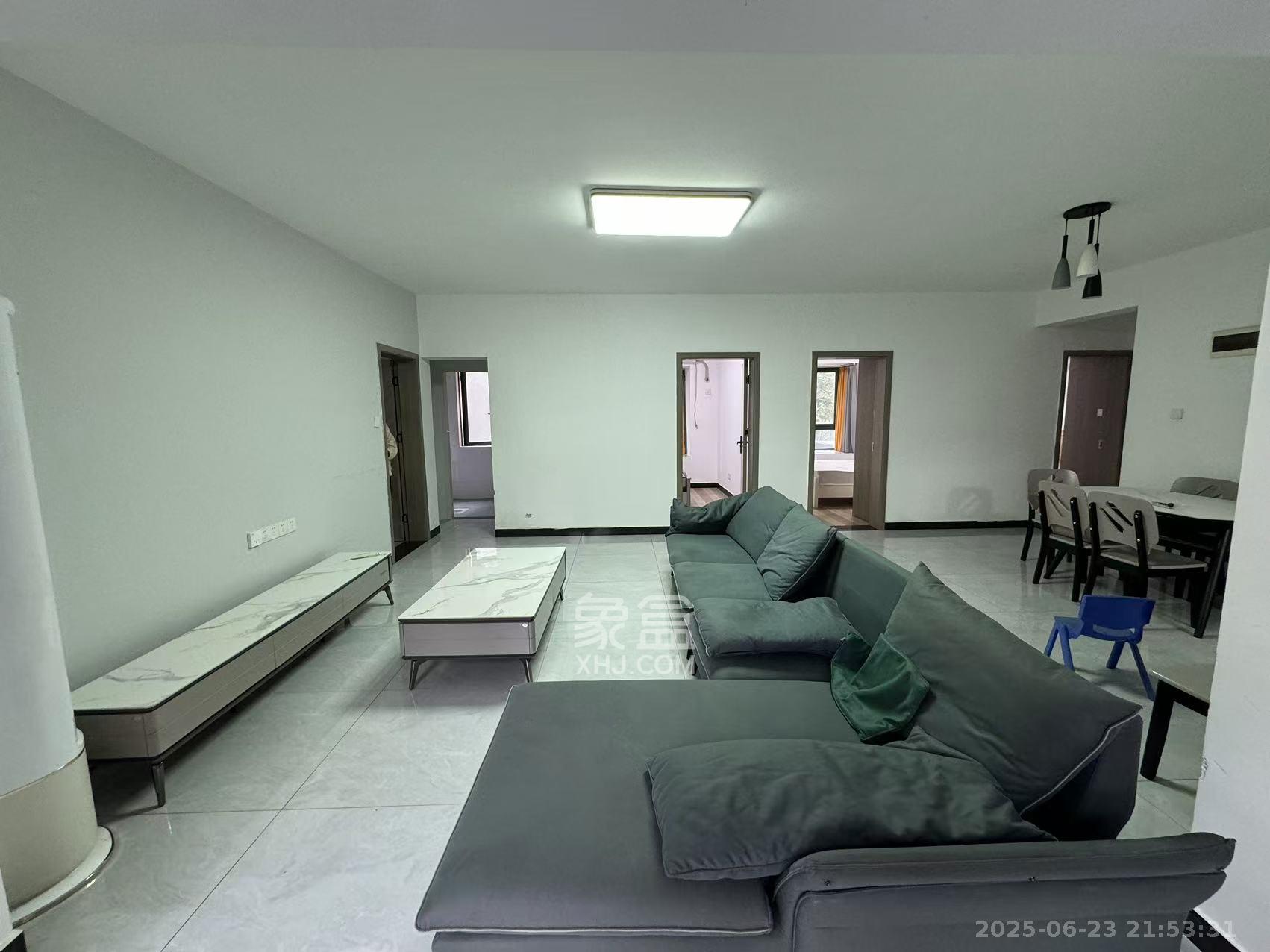 金湘苑(星澜之悦) 4室2厅2卫 2100.0元/月 金湘苑(星澜之悦) 4室2厅2卫 2100.0元/月室内图